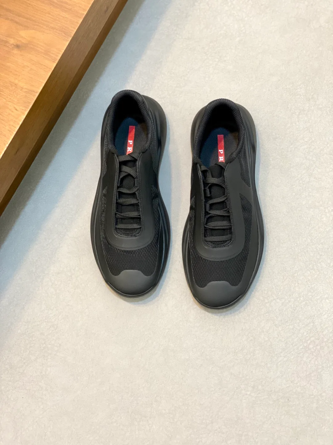 Кроссовки Женские Prada 17227950