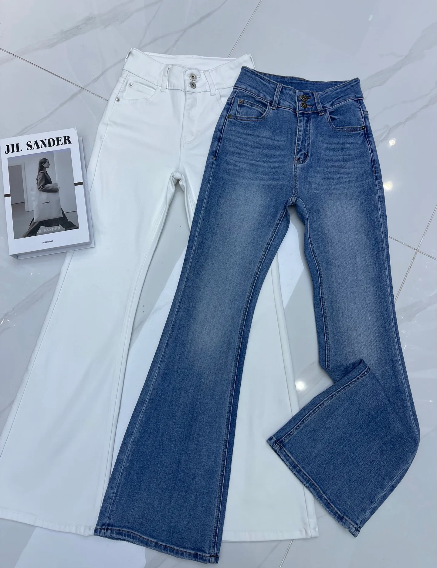 Джинсы Женские Miu Miu 12791866