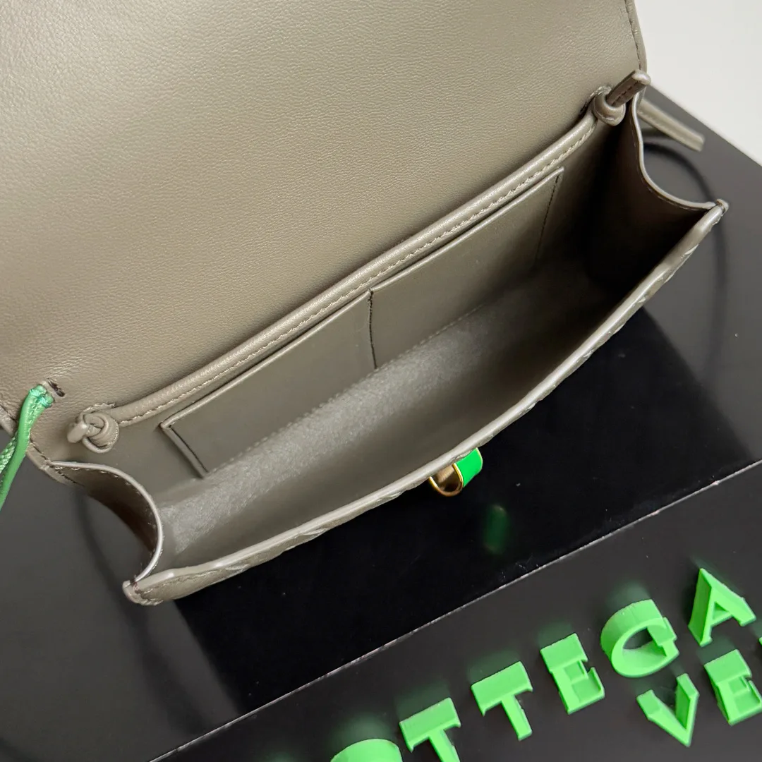 Классические Сумки Женские Bottega Veneta 11255503