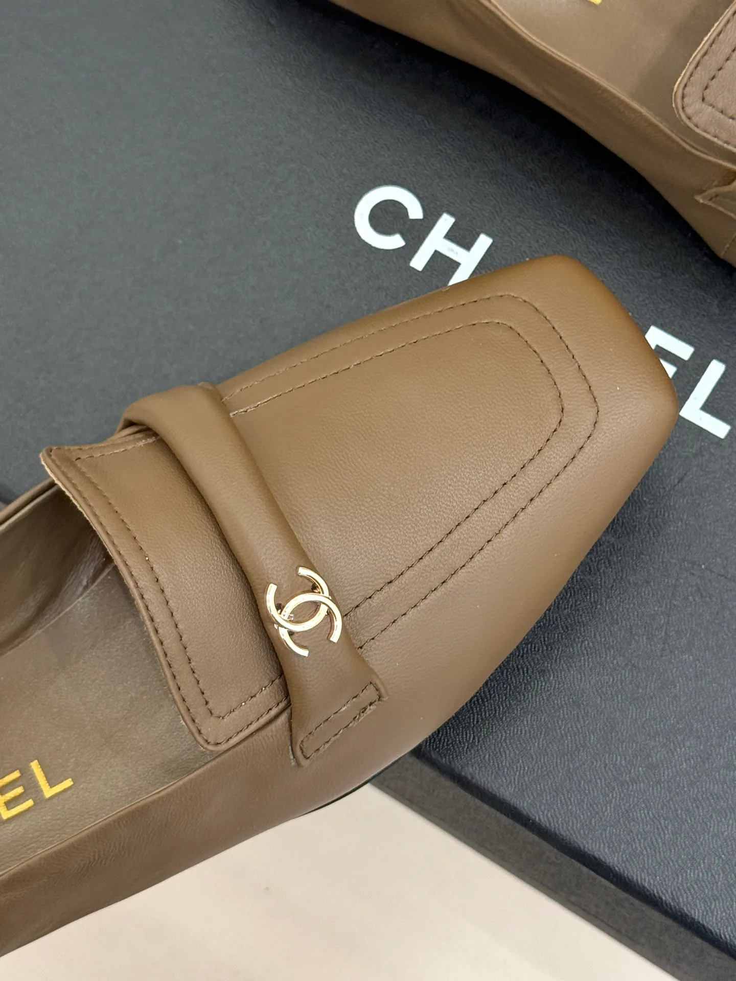 Лоферы И Мокасины Женские Chanel 19079126