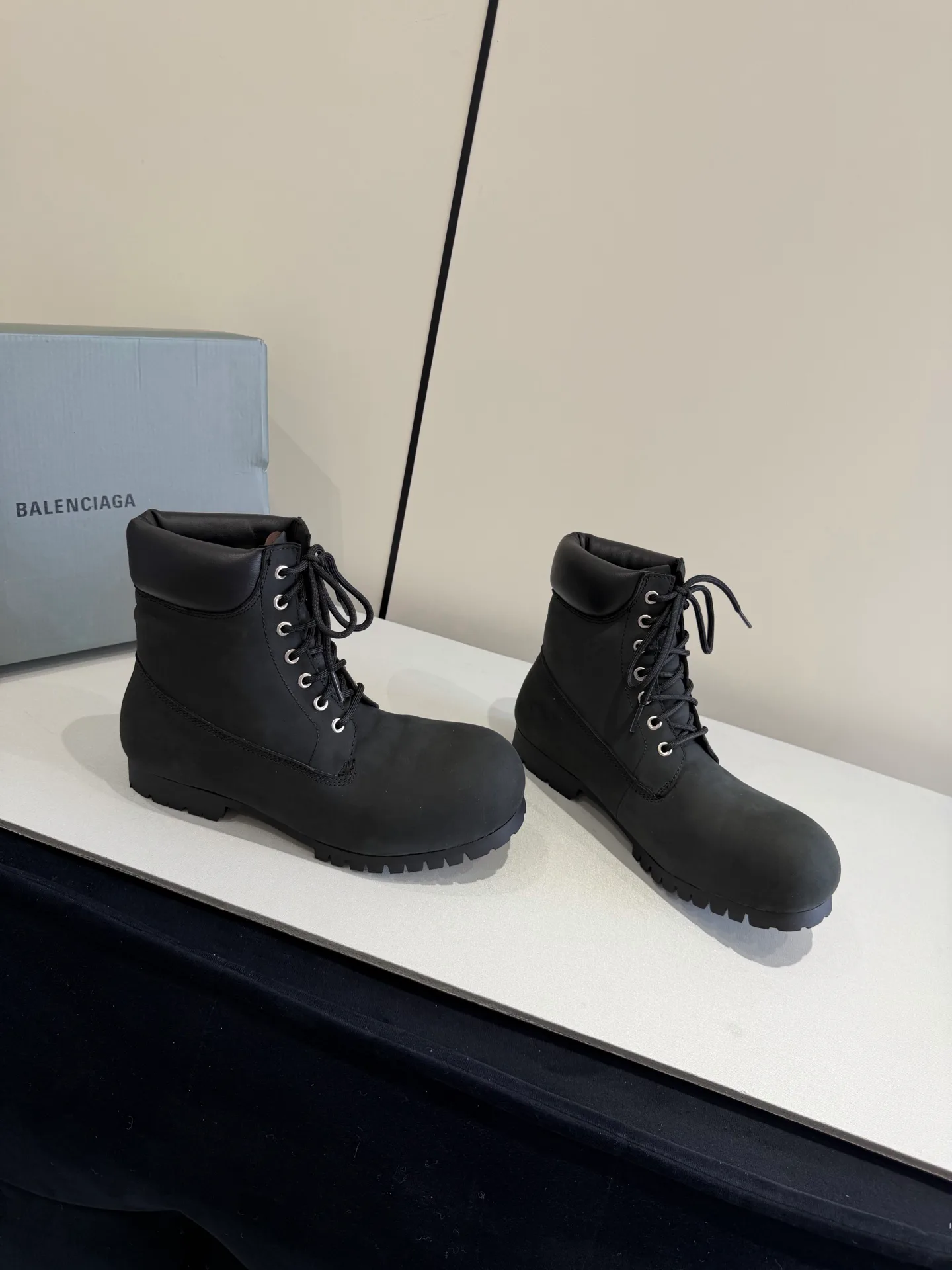 Ботинки Женские Balenciaga 18470035