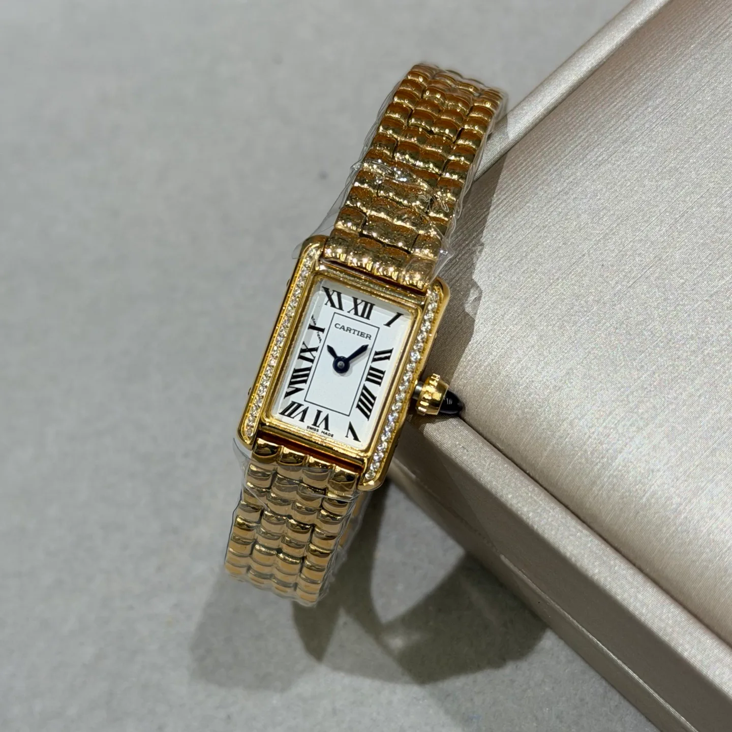 Часы Женские Cartier 18362050
