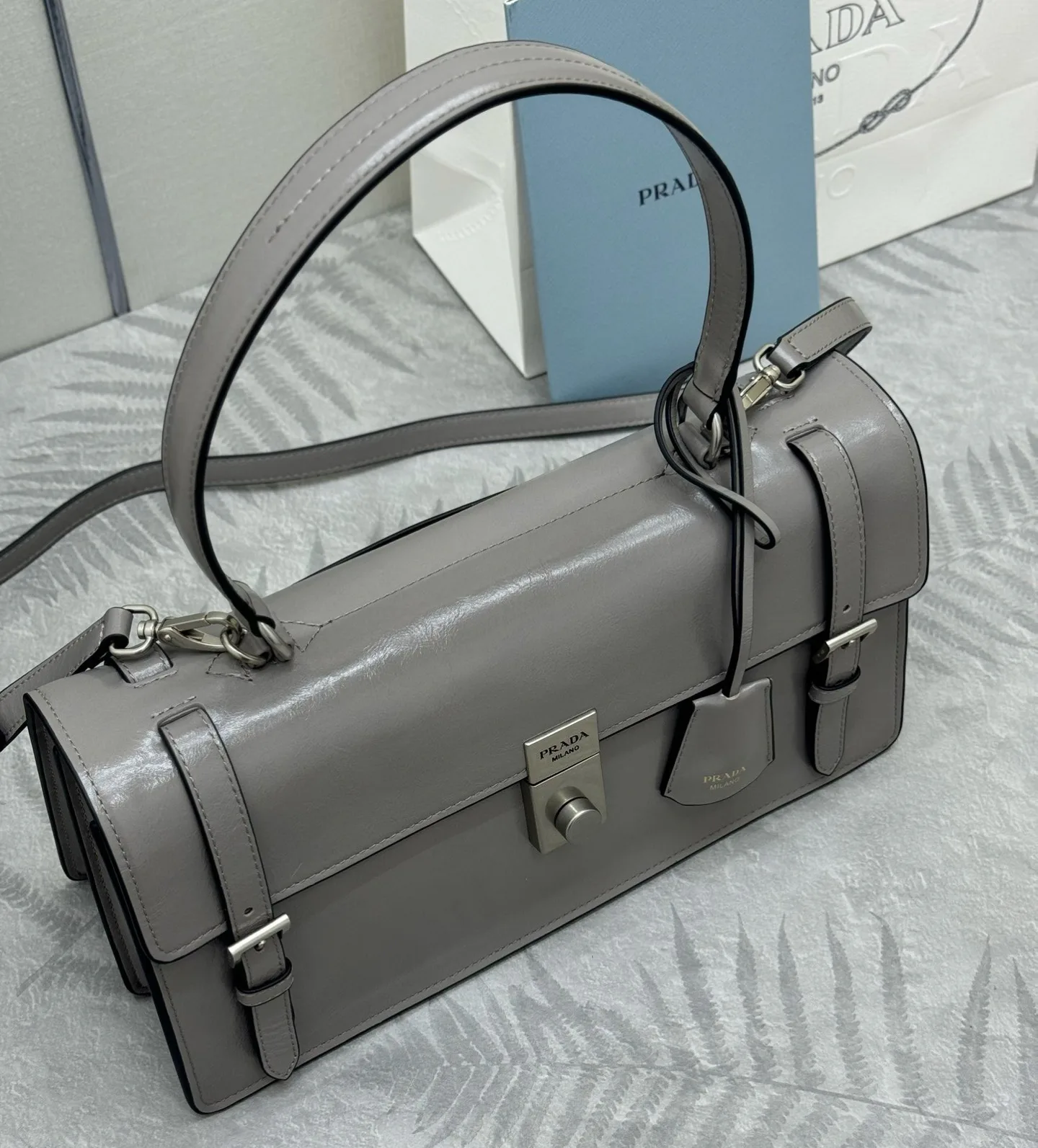 Классические Сумки Женские Prada 11462450