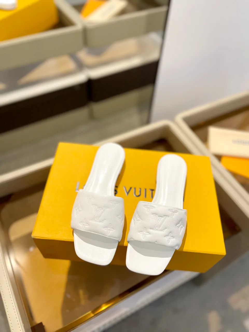 Сандалии Женские Louis Vuitton 9865391