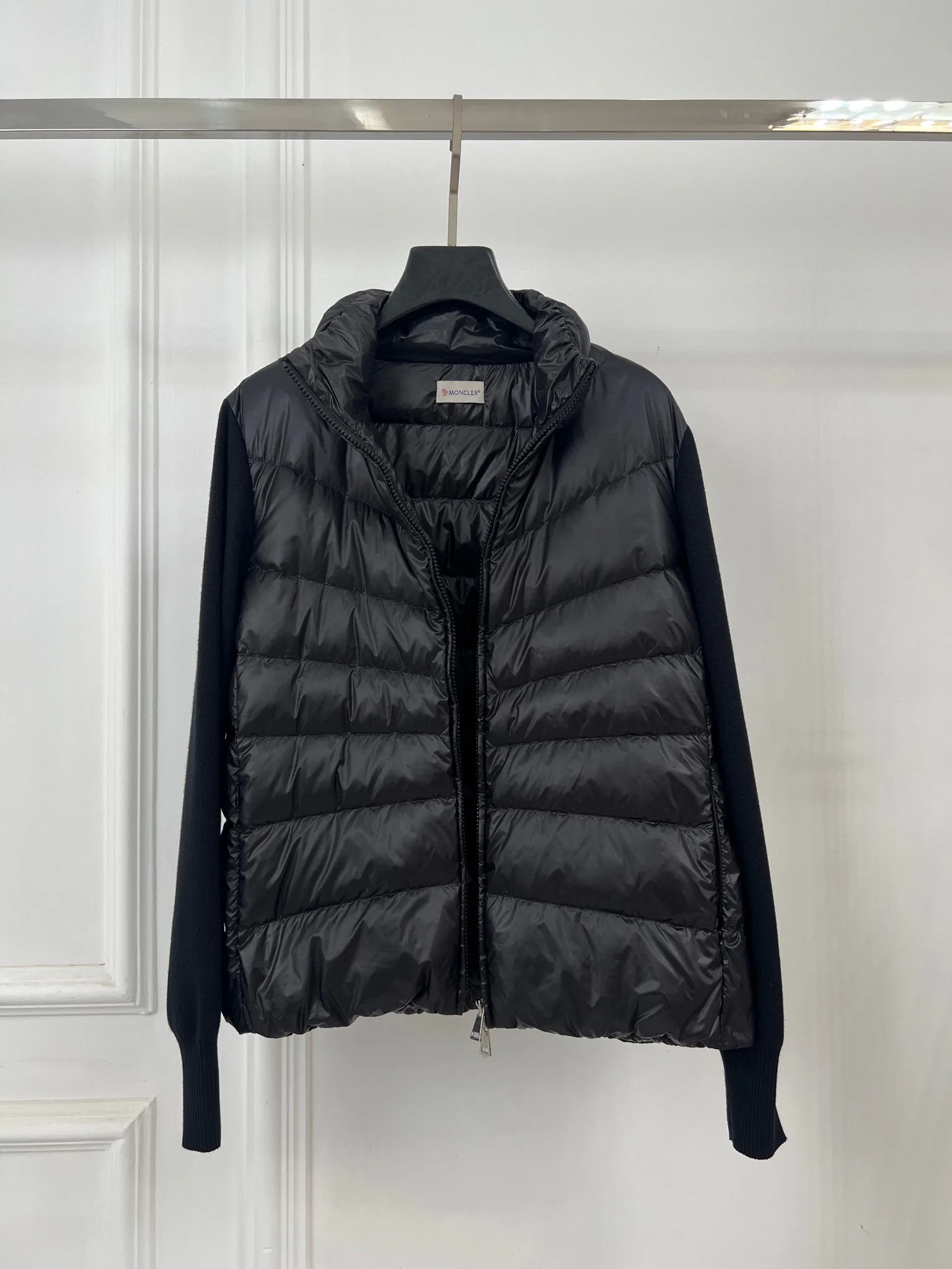 Куртки И Пуховики Женские Moncler 18415626