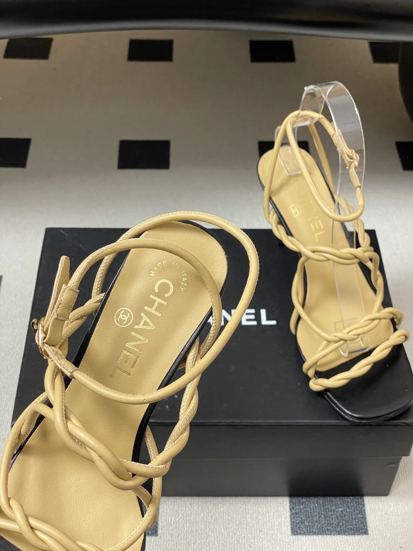 Босоножки Женские Chanel 11898616