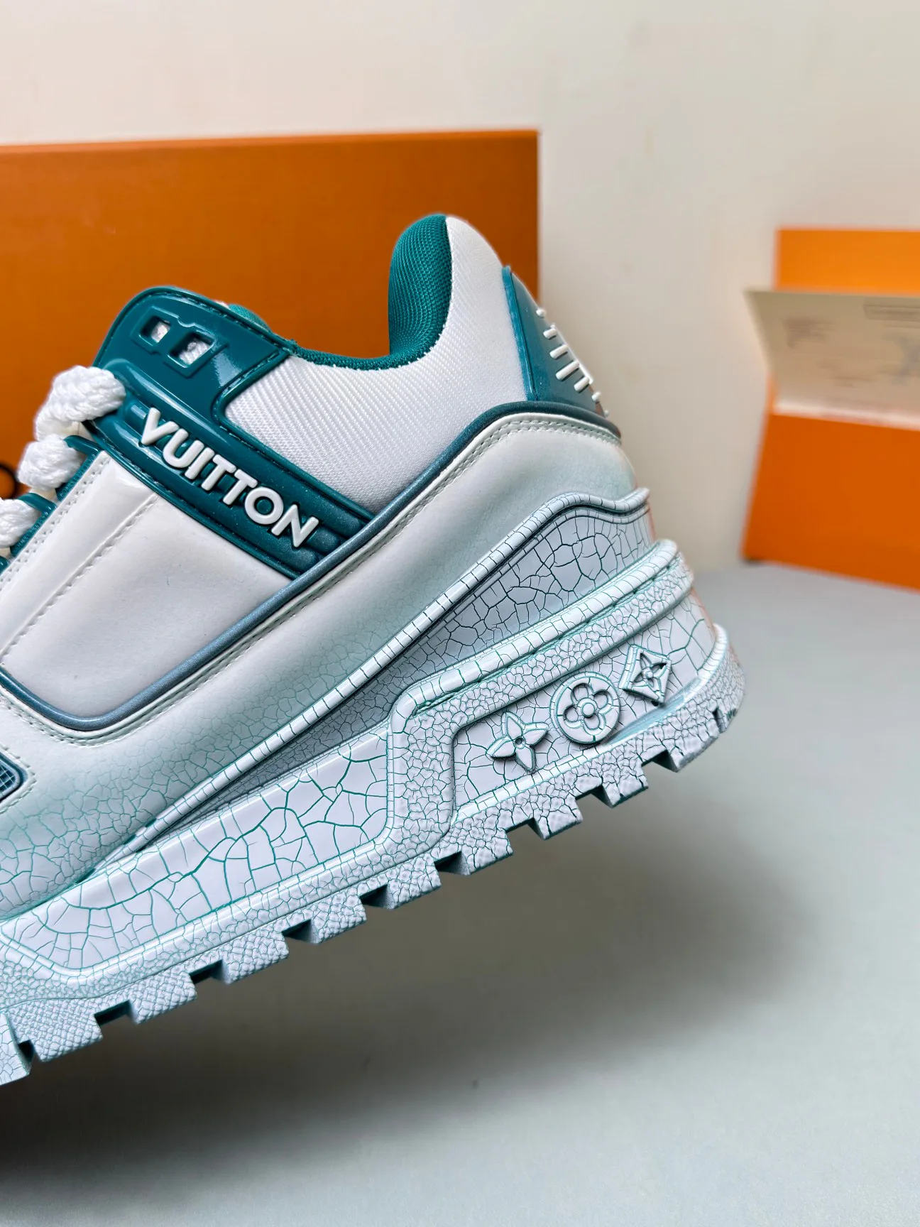 Кроссовки Мужские Louis Vuitton 11073655