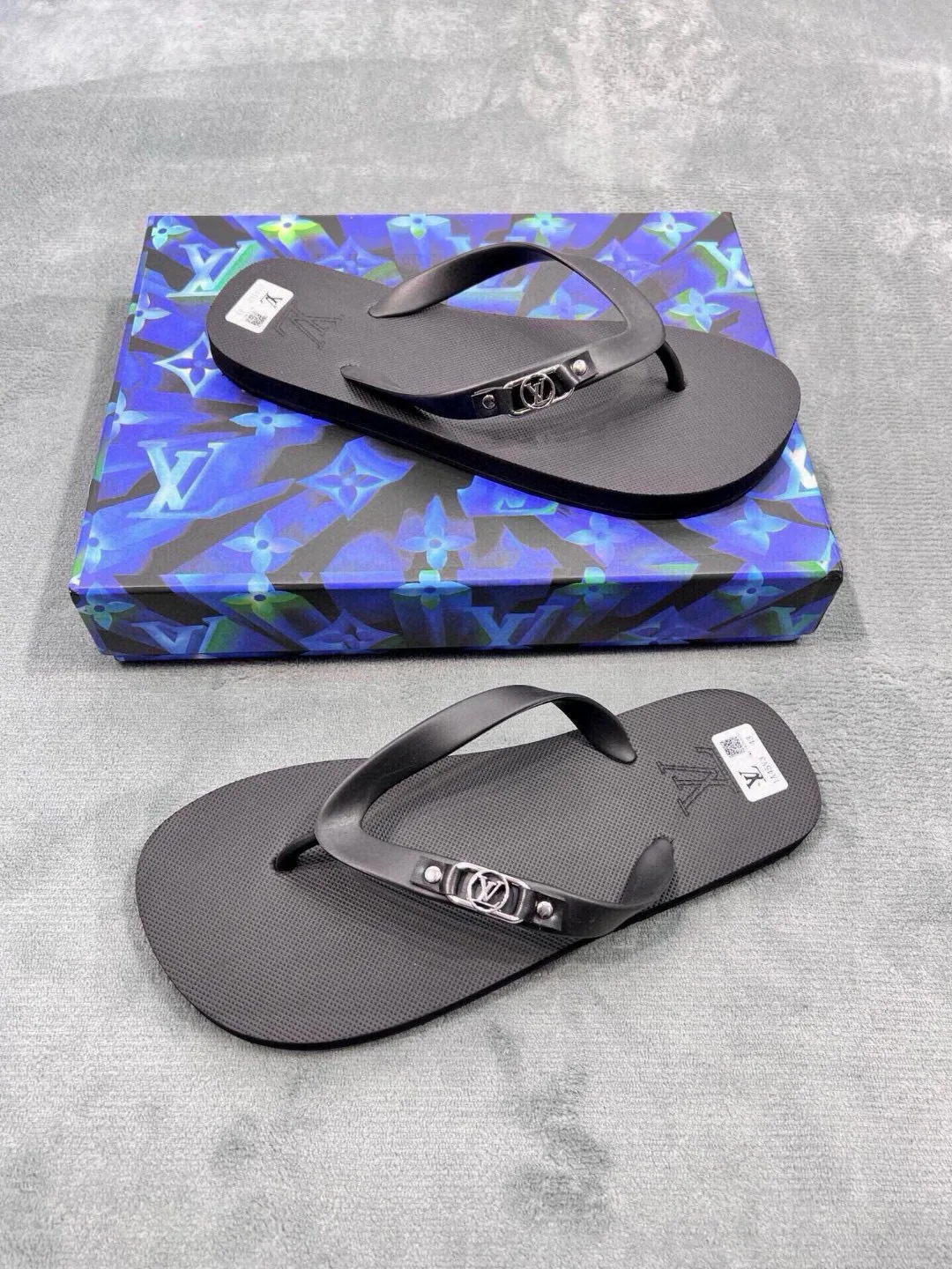 Шлепанцы Мужские Louis Vuitton 10646305