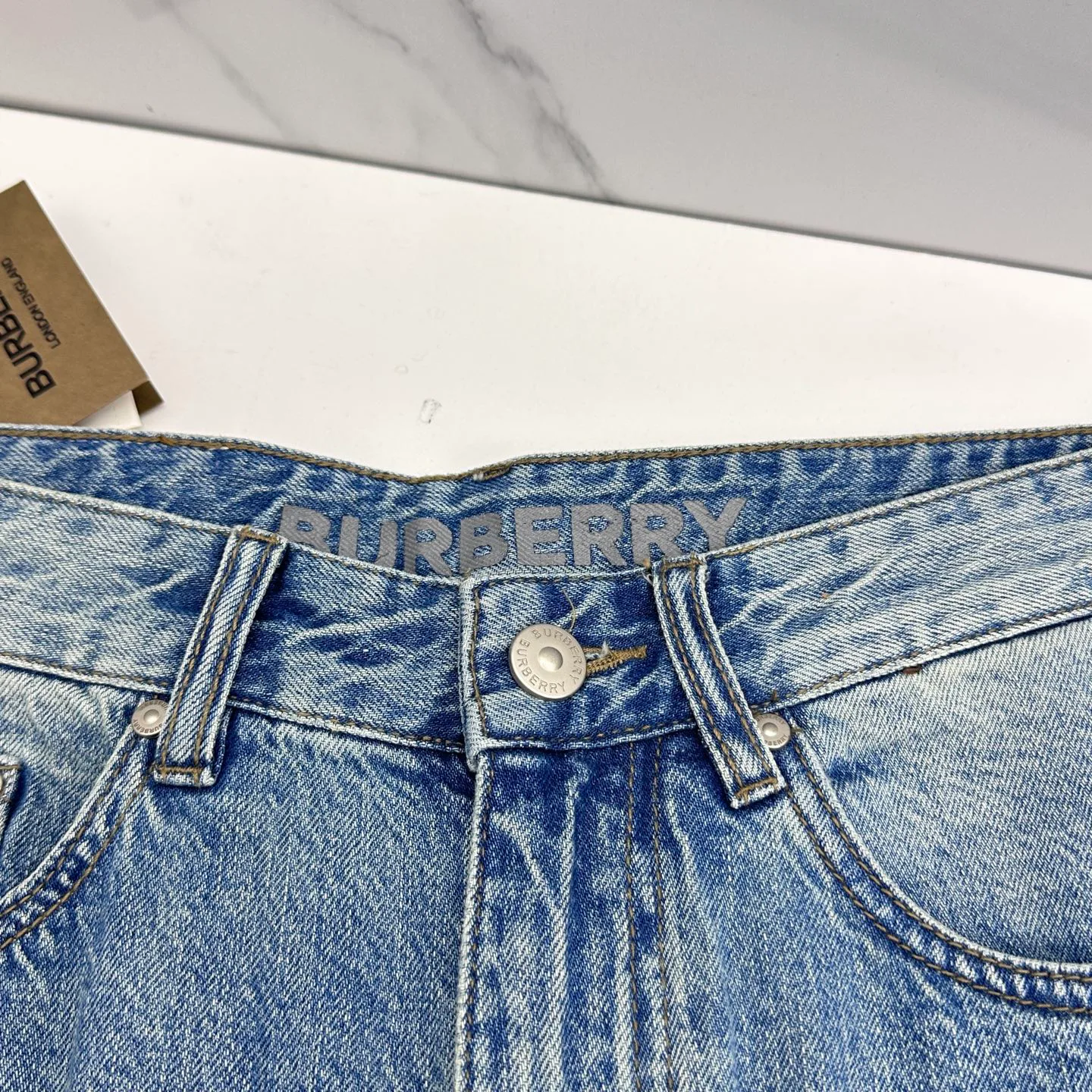 Джинсы Женские Burberry 13118826