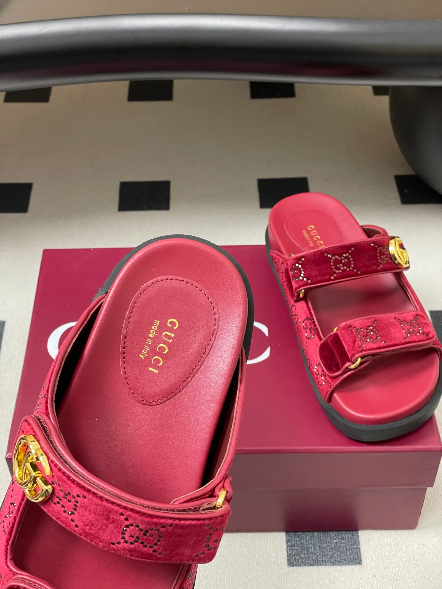 Сандалии Женские Gucci 11777355