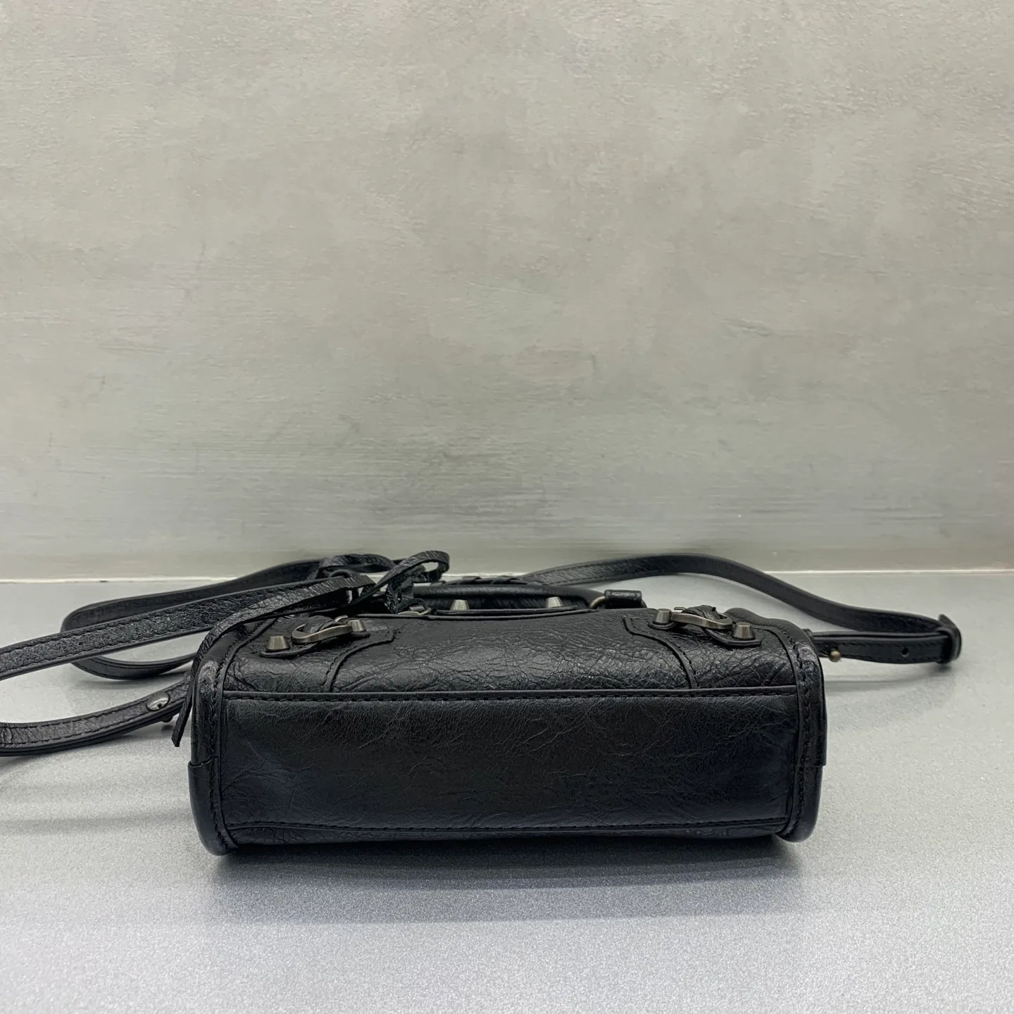 Классические Сумки Женские Balenciaga 16862709