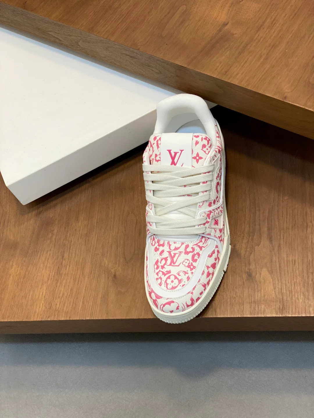 Кроссовки Мужские Louis Vuitton 13563394