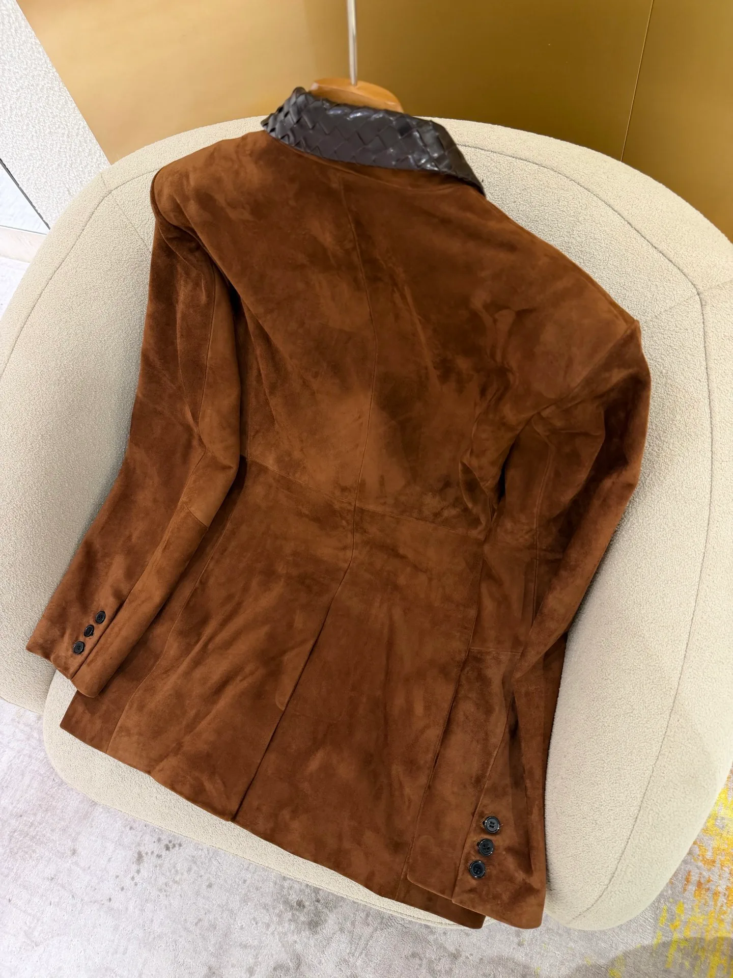 Кожаные Куртки И Дублёнки Женские Bottega Veneta 17802385