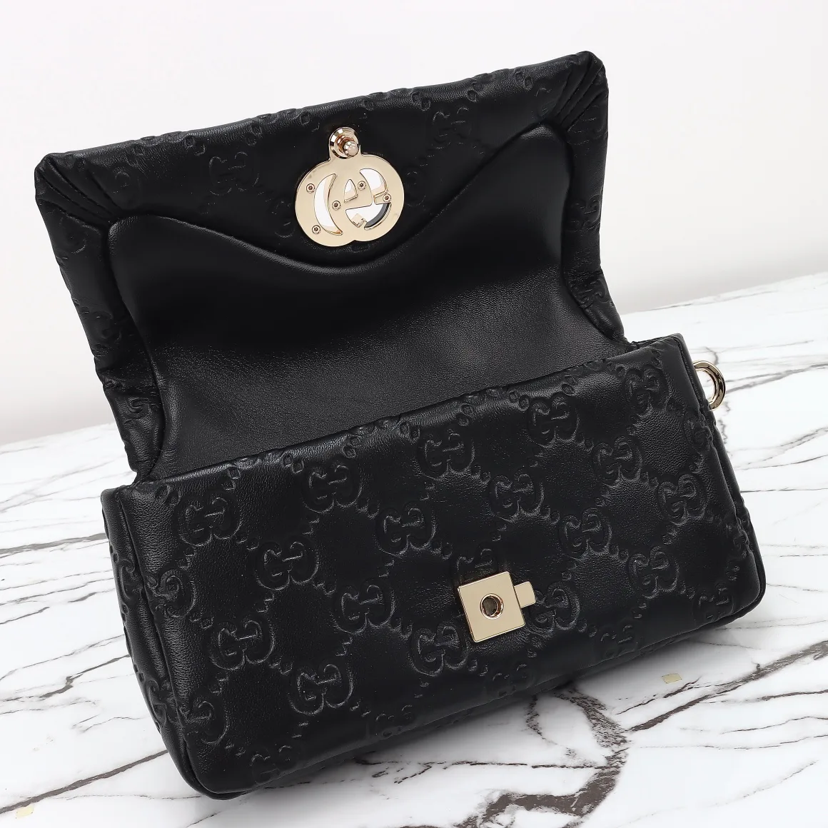 Классические Сумки Женские Gucci 18210720