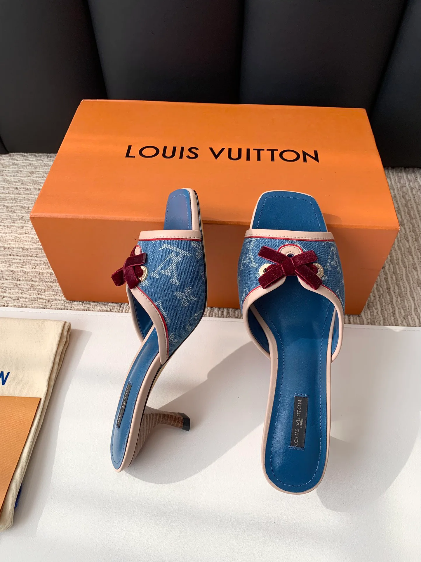 Туфли Женские Louis Vuitton 11263780