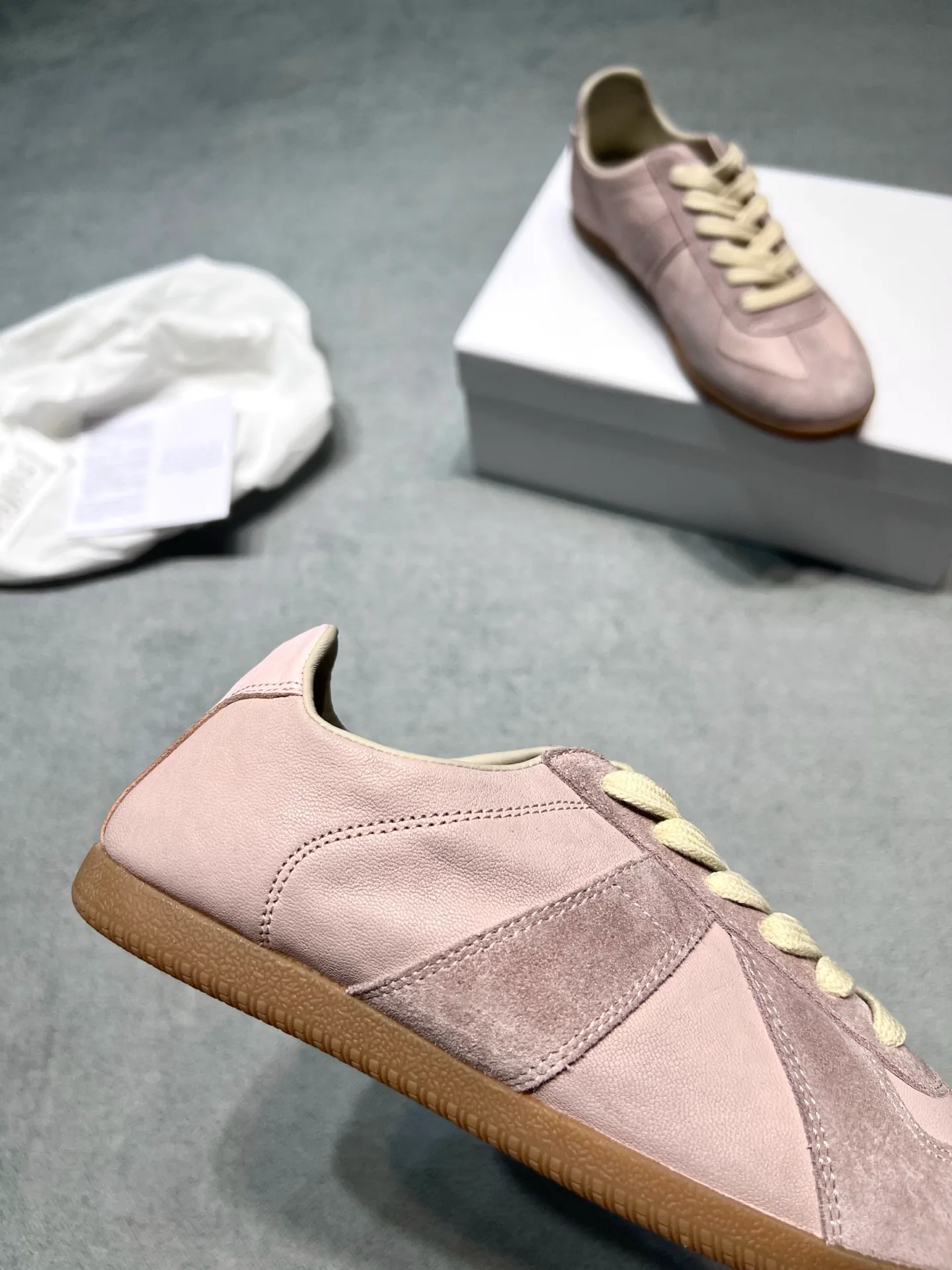 Кроссовки Женские Maison Margiela 18366872