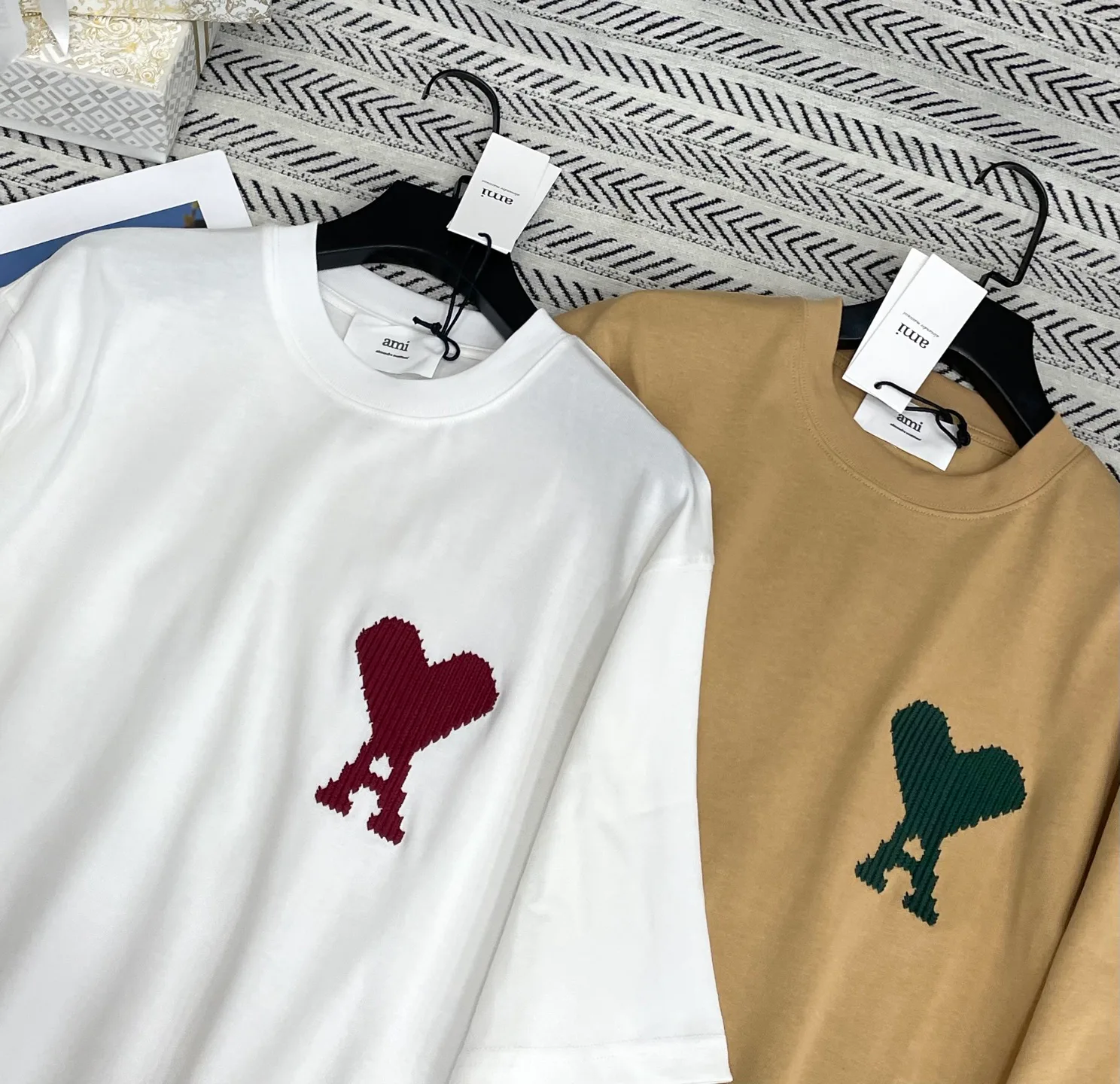 Футболки Женские Ami Paris 12409475