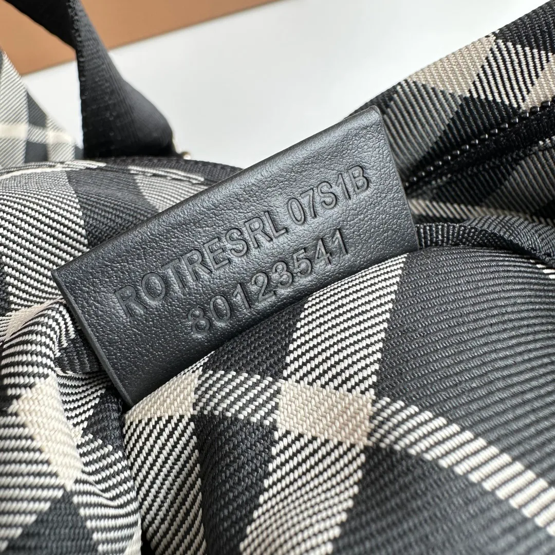 Рюкзаки Женские Burberry 1673189