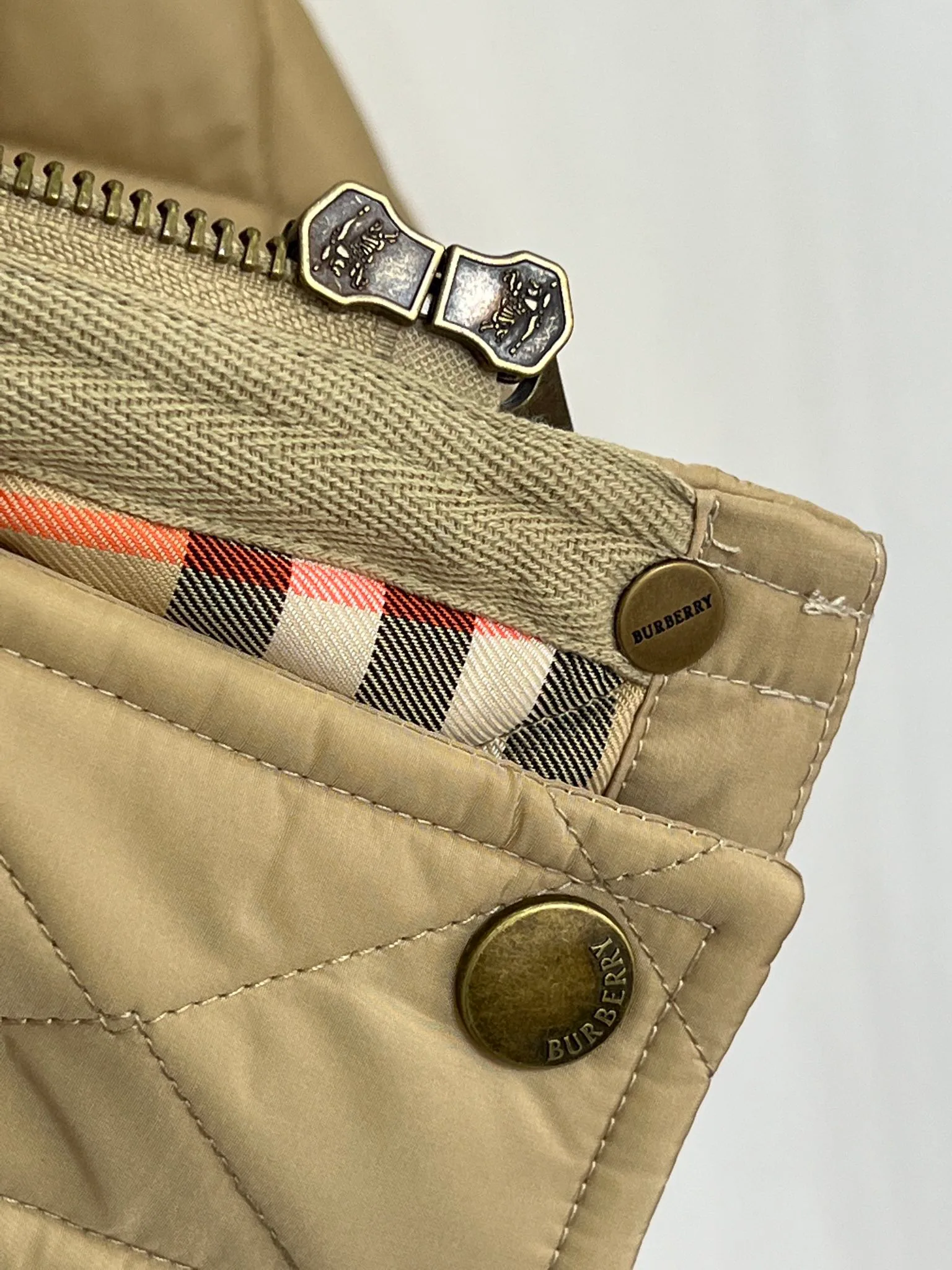 Куртки И Пуховики Женские Burberry 10898940