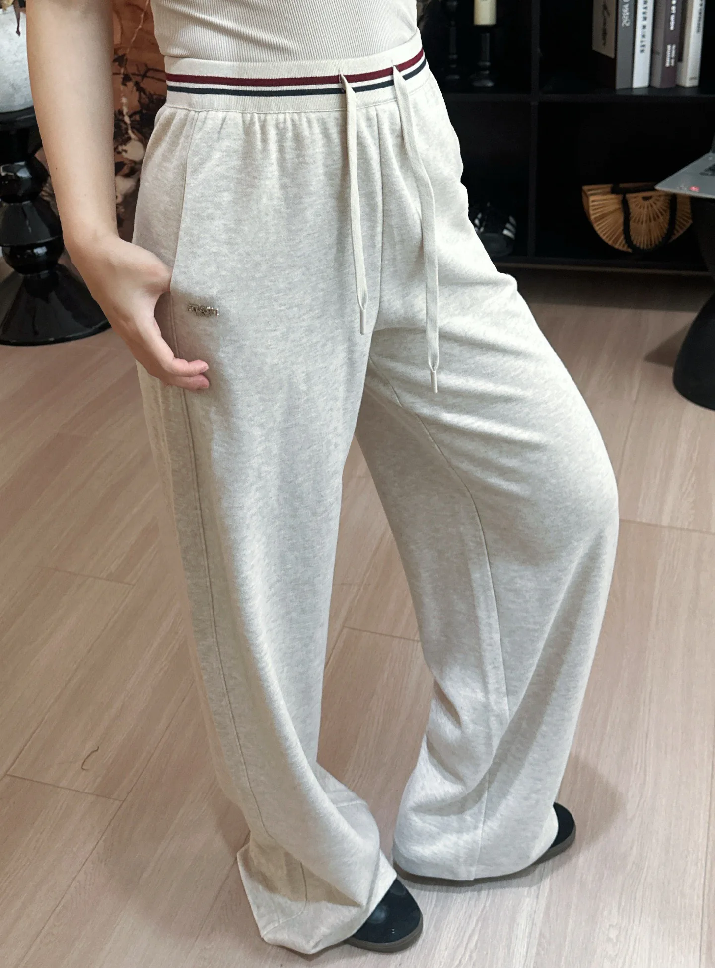 Брюки Женские Prada 18473772