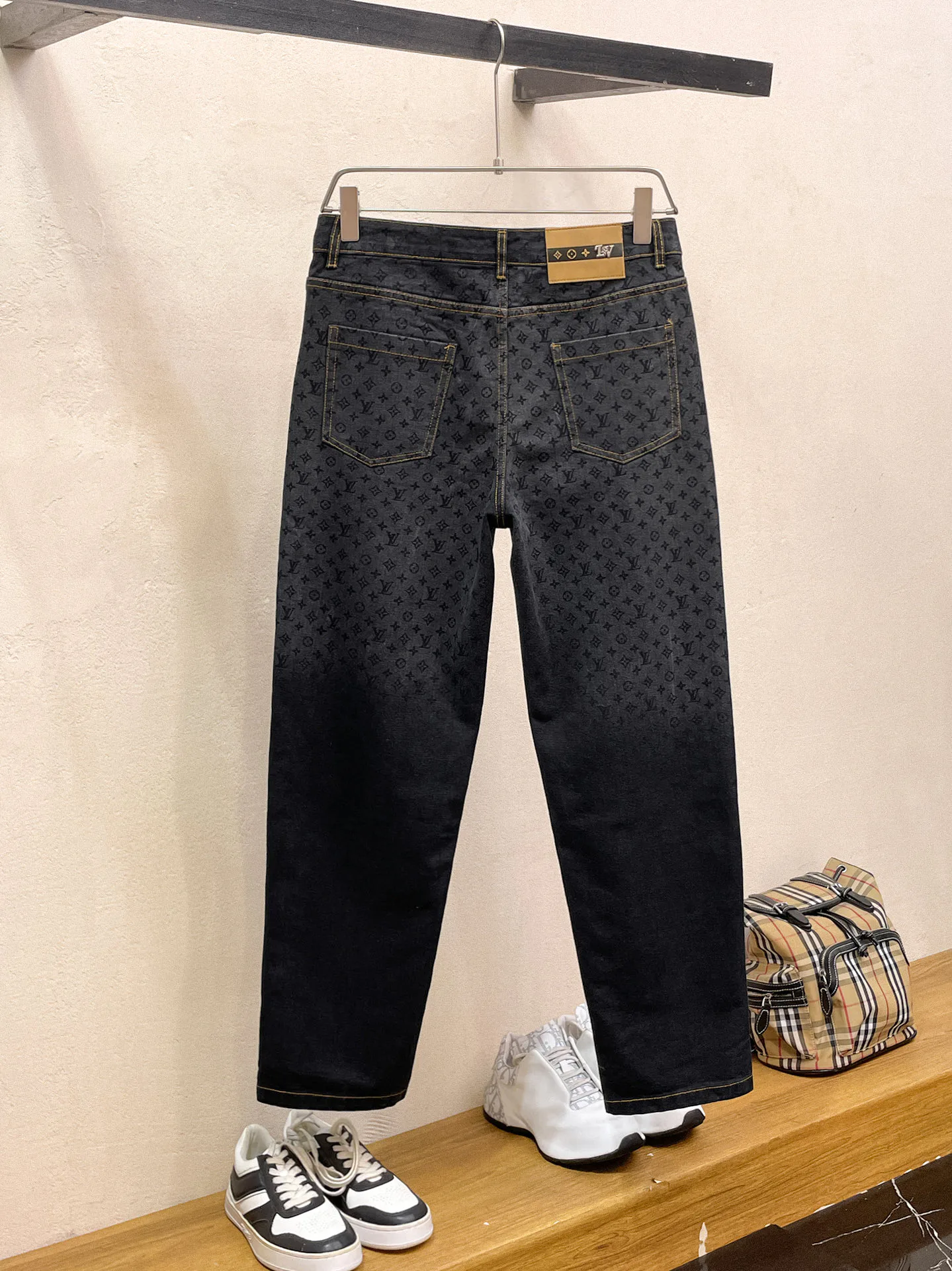 Джинсы Мужские Louis Vuitton 18345653