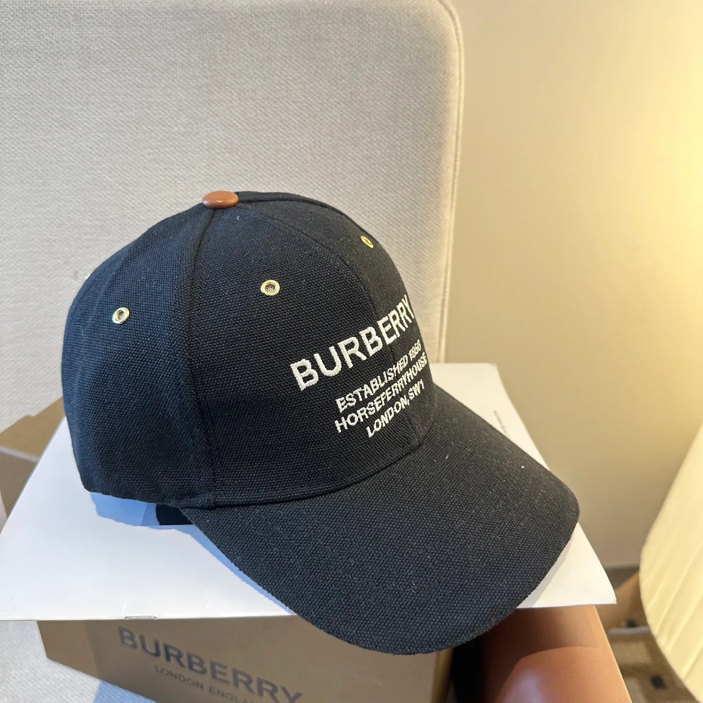 Головные Уборы Burberry 11689466
