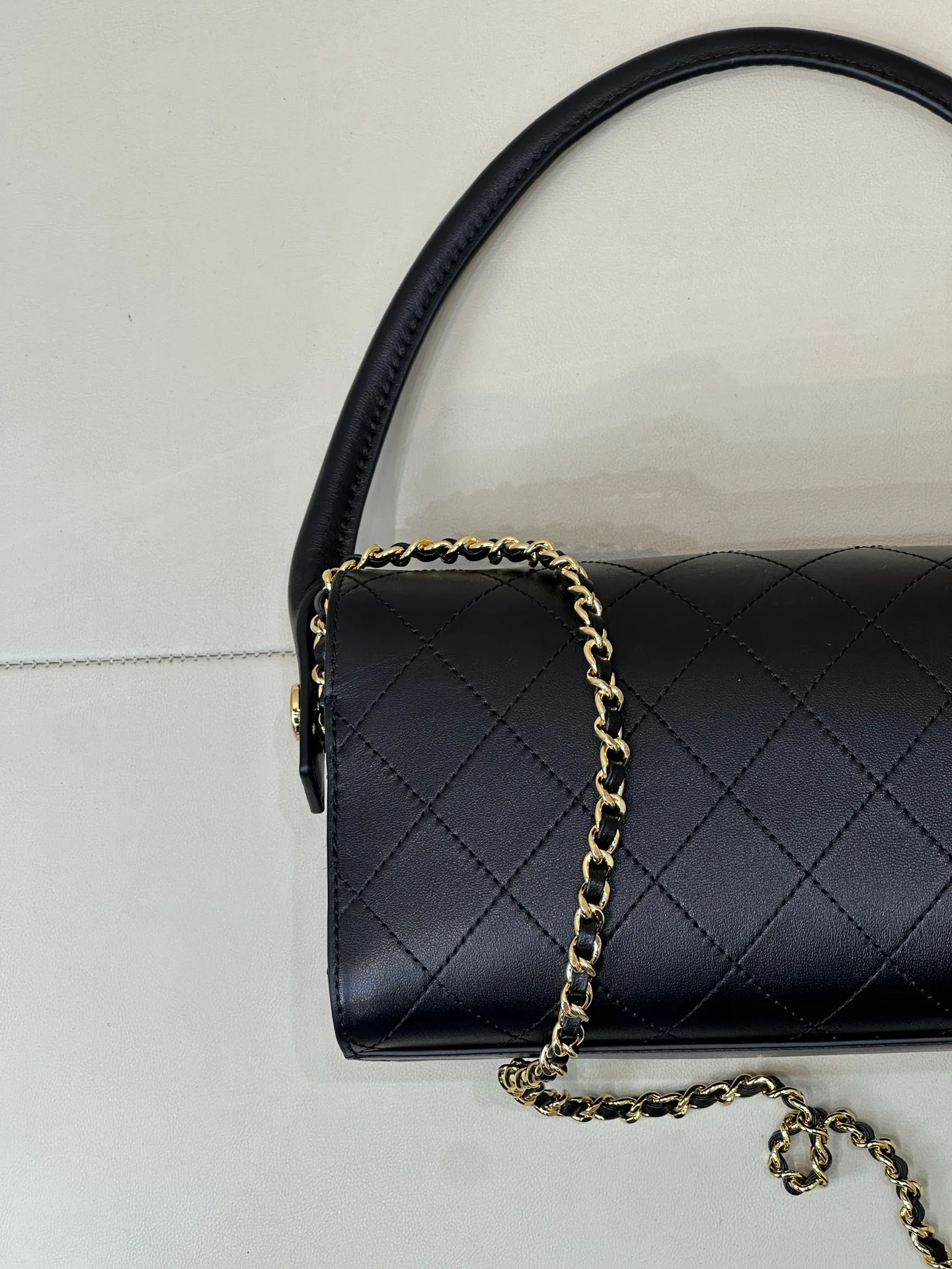 Классические Сумки Женские Chanel 17376204