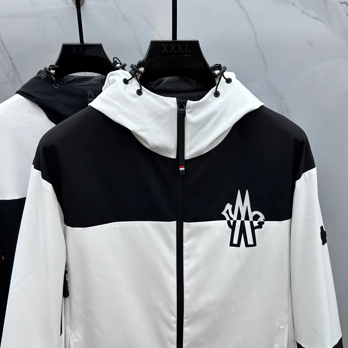 Куртки И Пуховики Мужские Moncler 285140