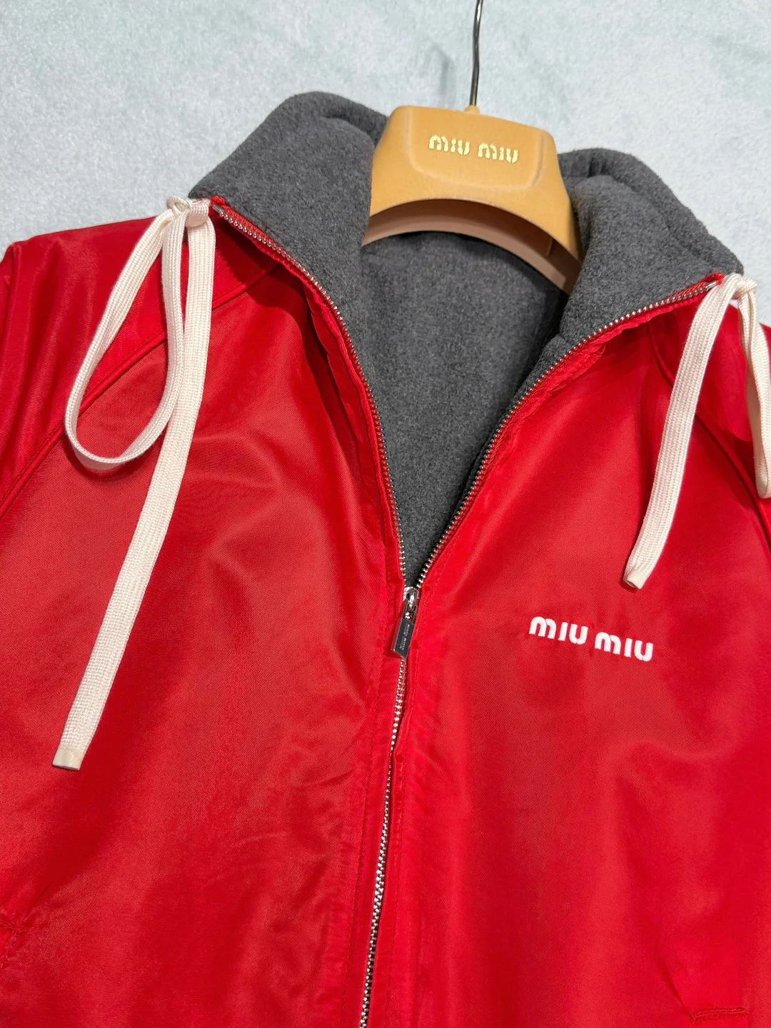Куртки И Пуховики Женские Miu Miu 1879483