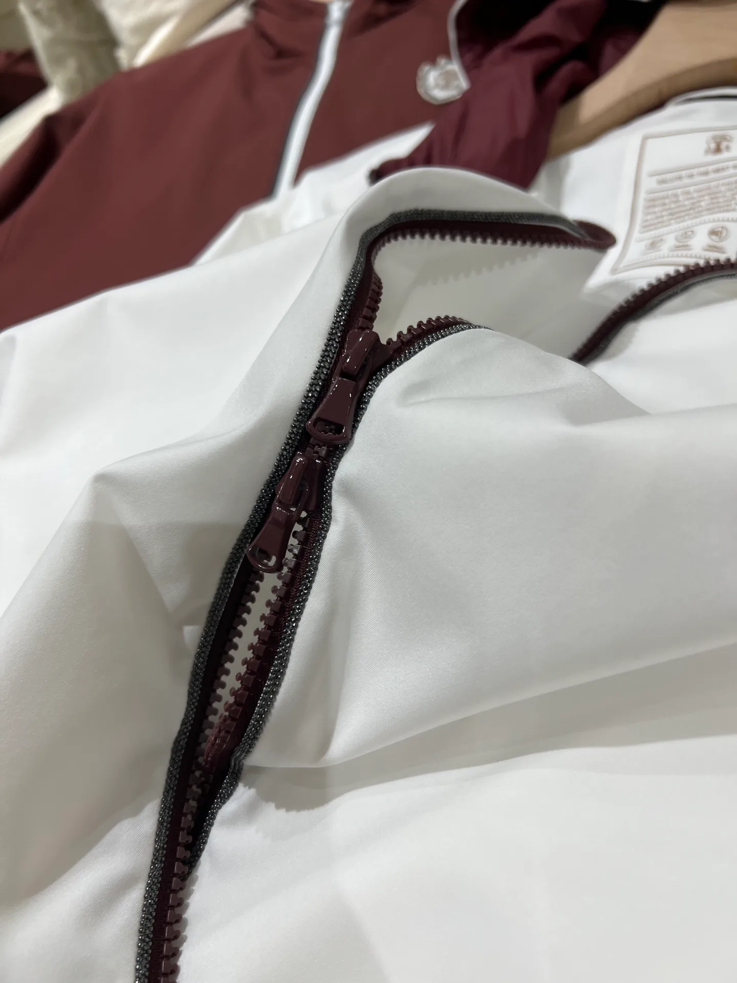 Куртки И Пуховики Женские Brunello Cucinelli 10981617