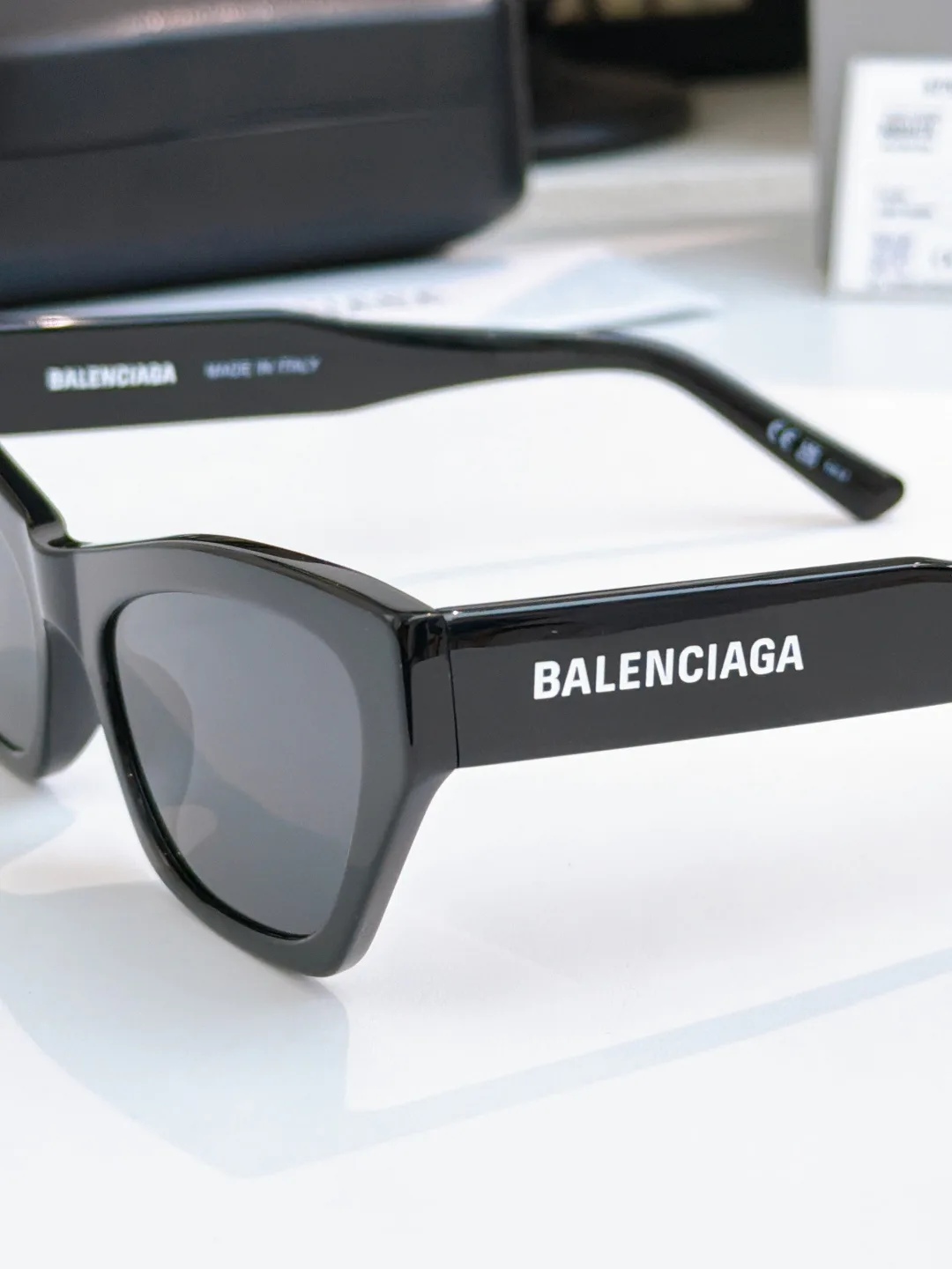 Очки Balenciaga 11431545