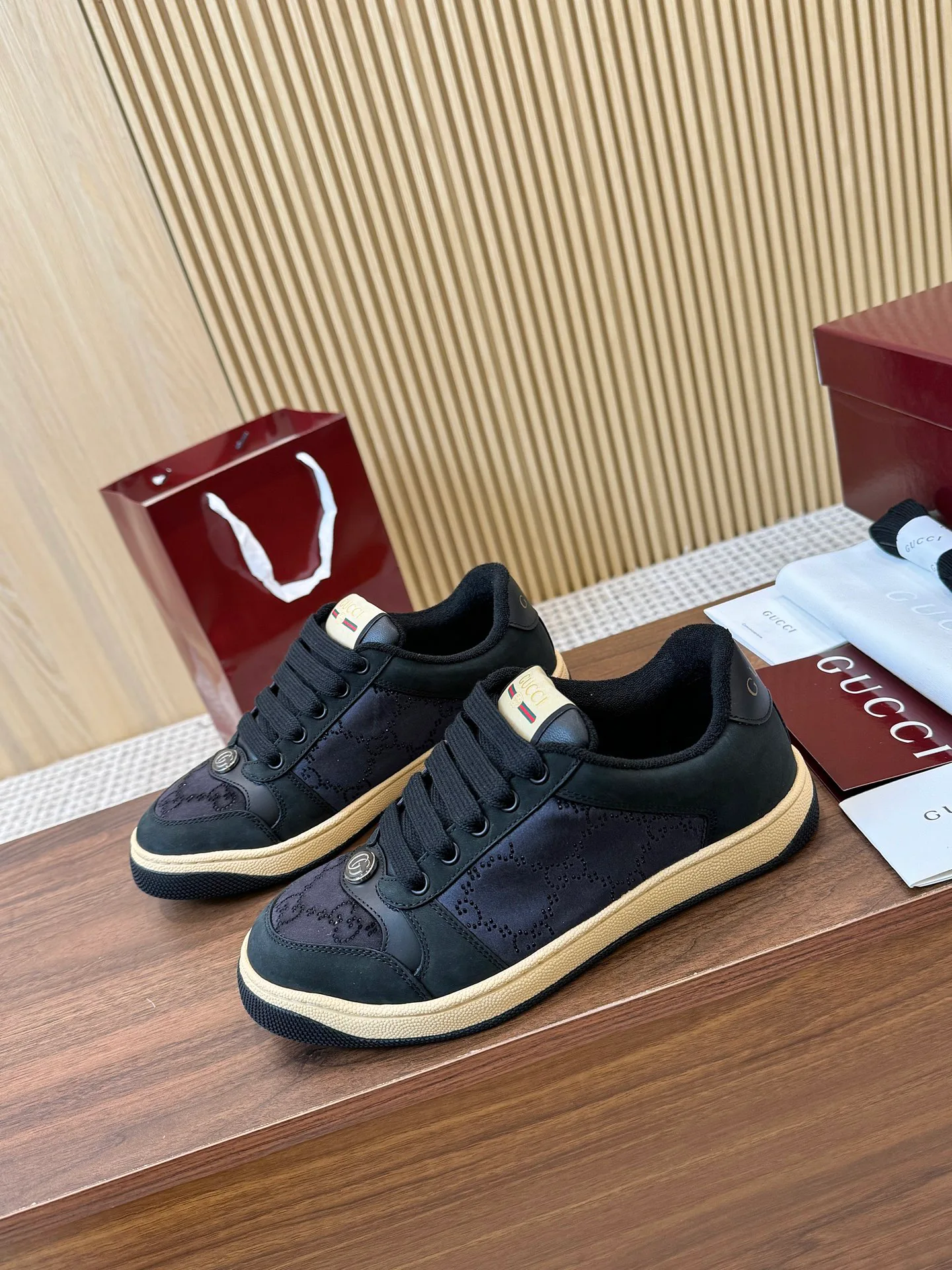 Кроссовки Женские Gucci 10236728