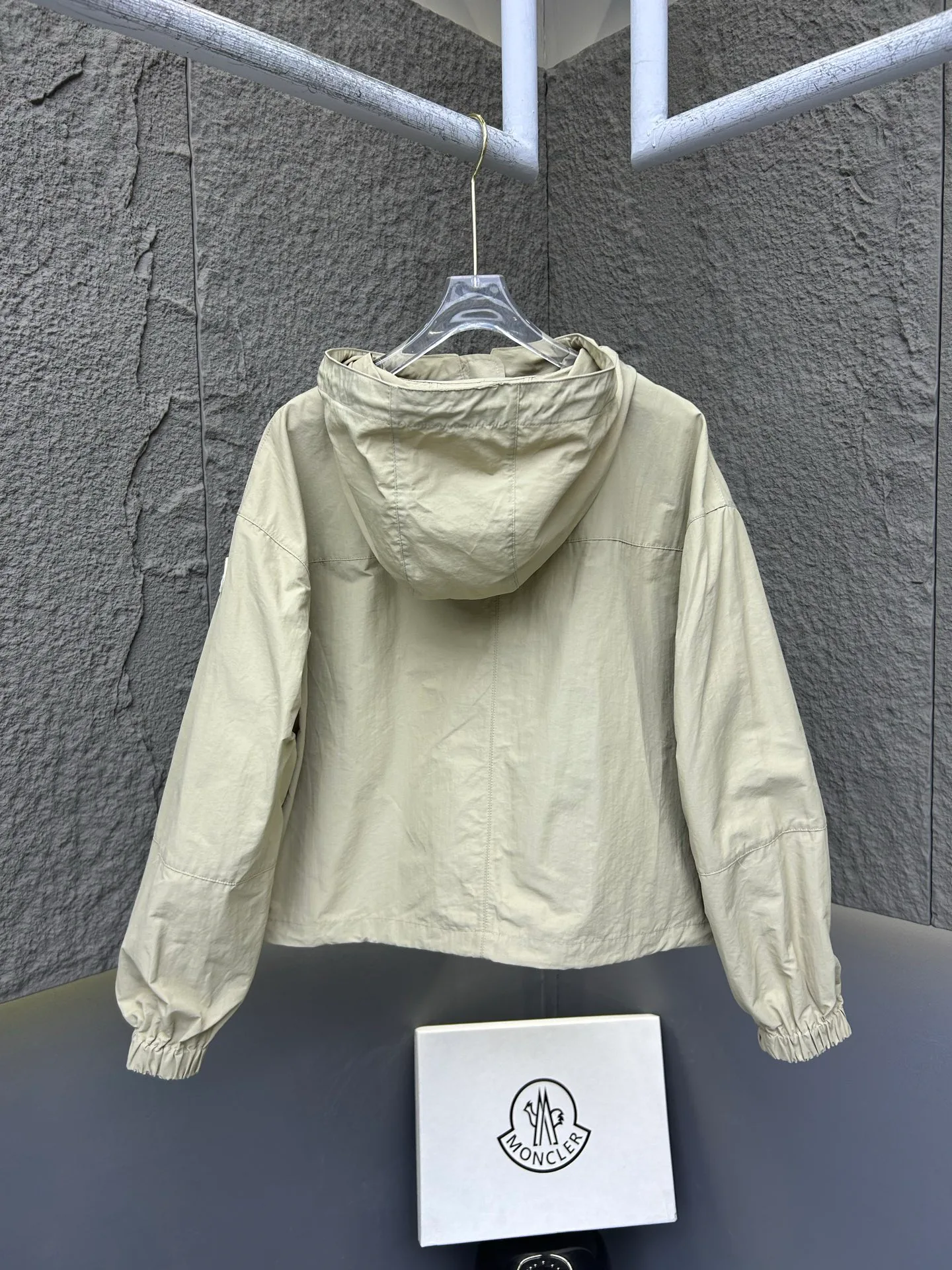 Куртки И Пуховики Женские Moncler 11862688