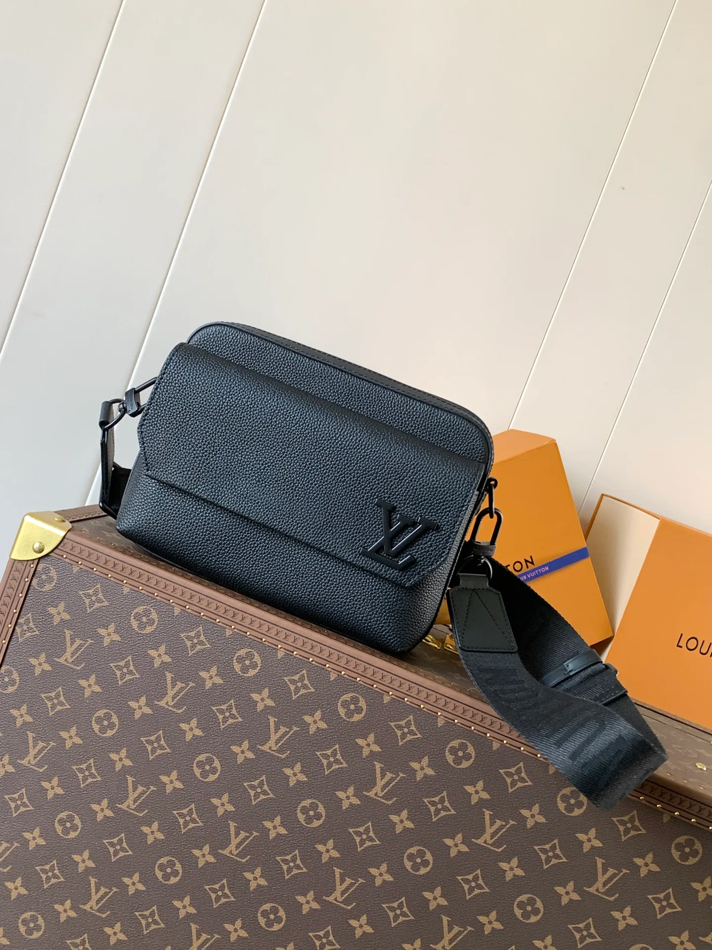 Сумки На Ремне Женские Louis Vuitton 13435239