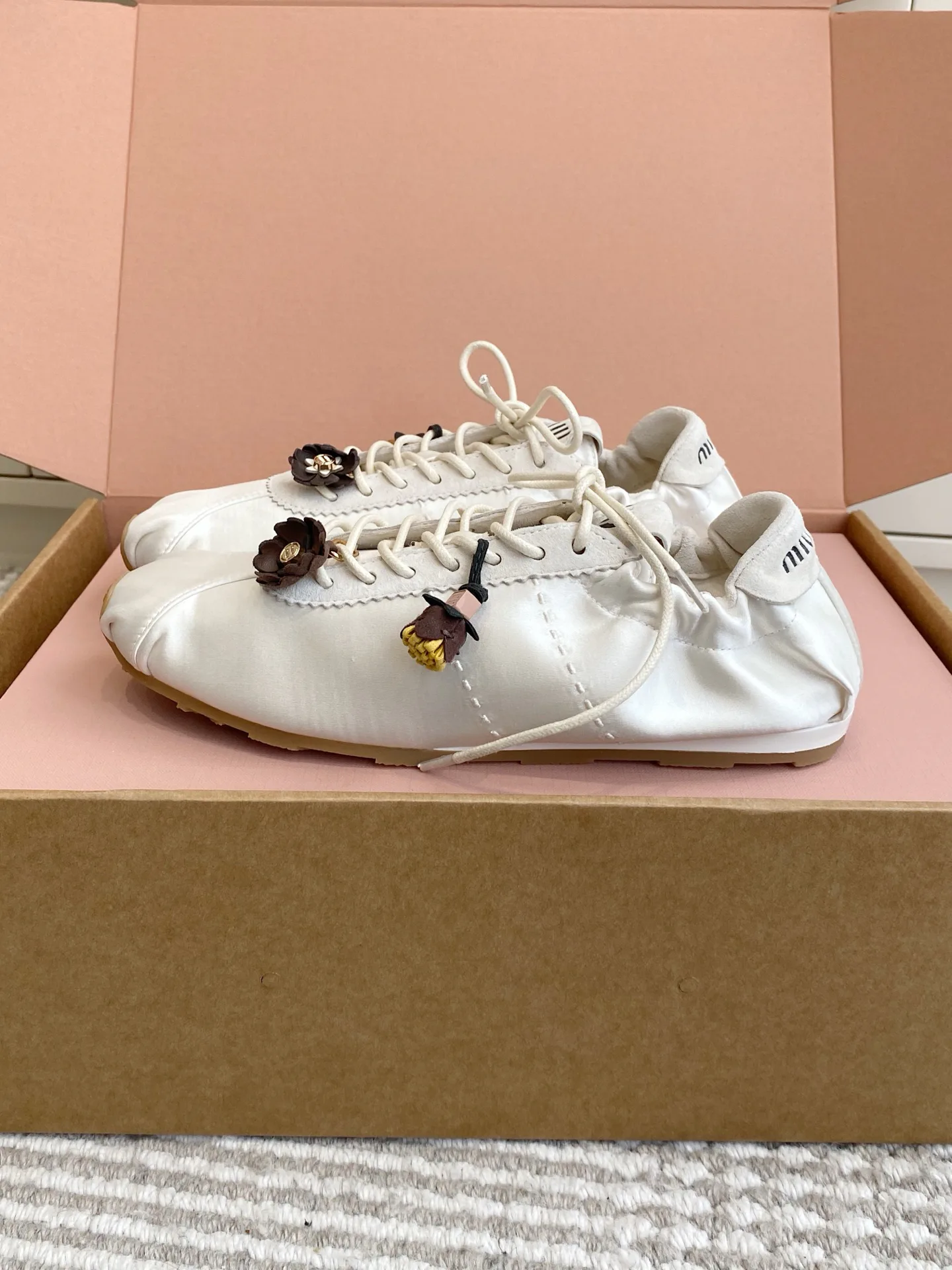 Кроссовки Женские Miu Miu 10957634