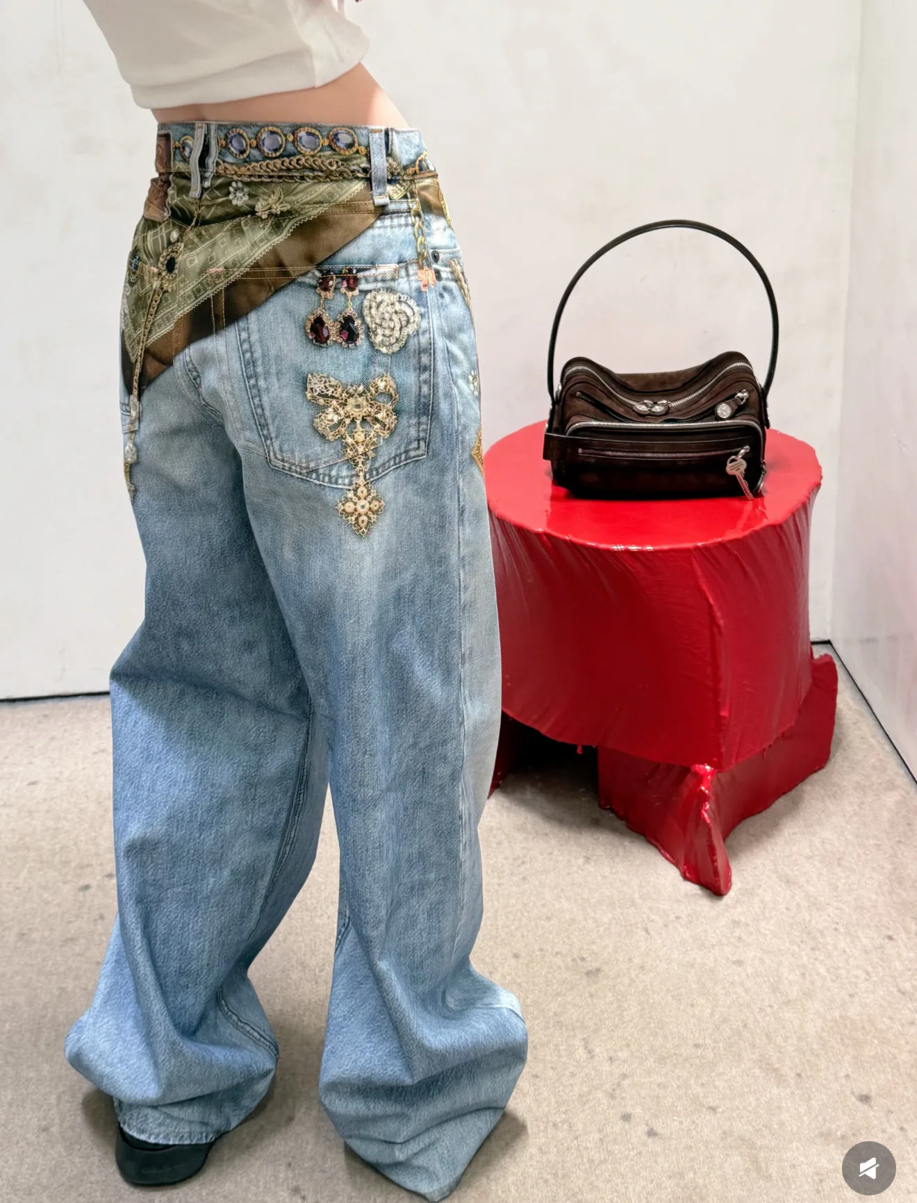 Джинсы Женские Acne Studios 18713557