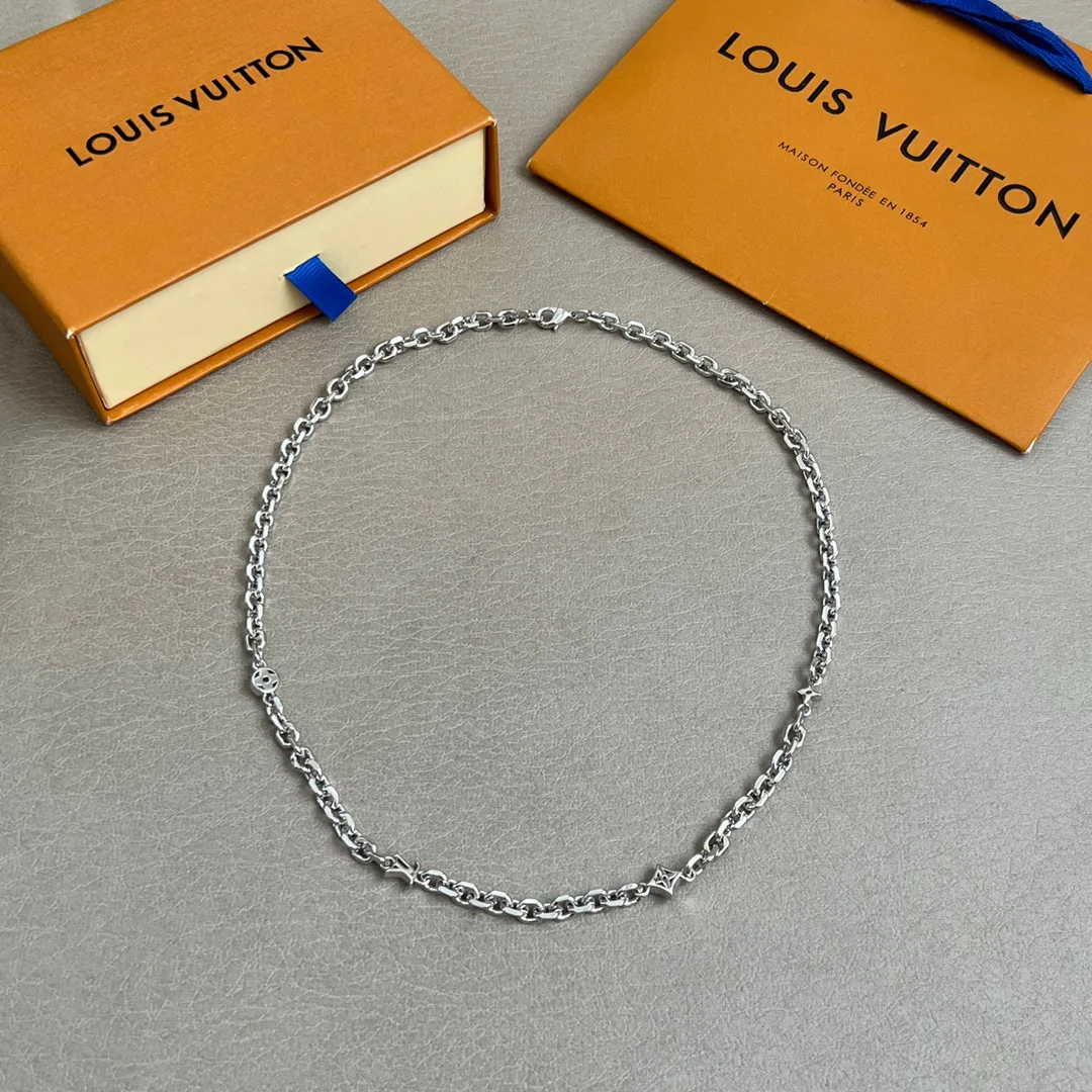 Бижутерия Louis Vuitton 151655