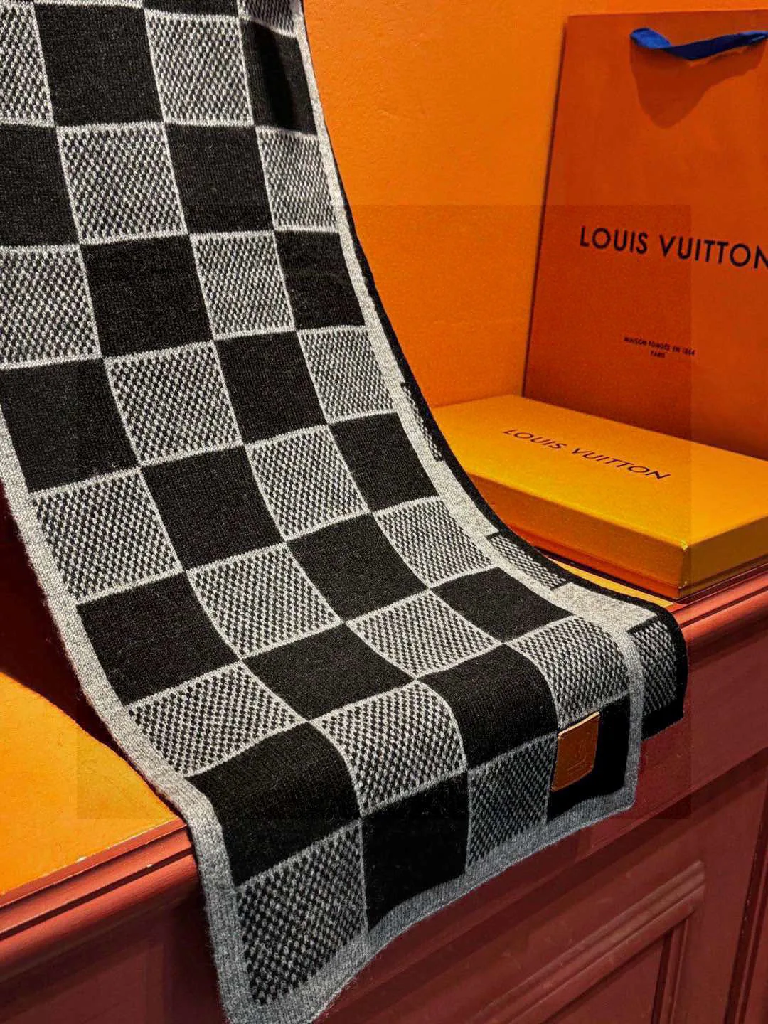Шарфы Louis Vuitton 386192