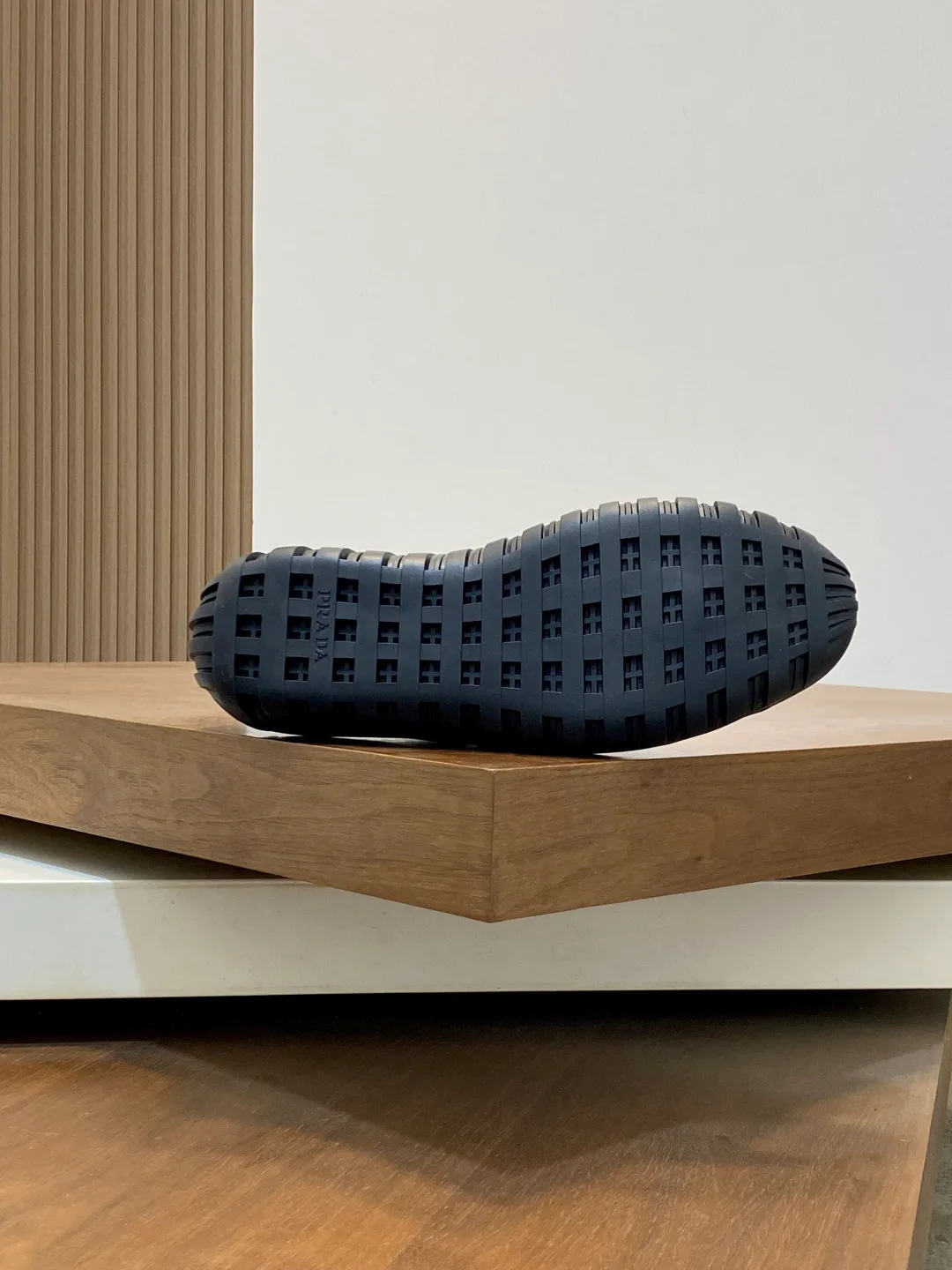 Кроссовки Мужские Prada 3002239