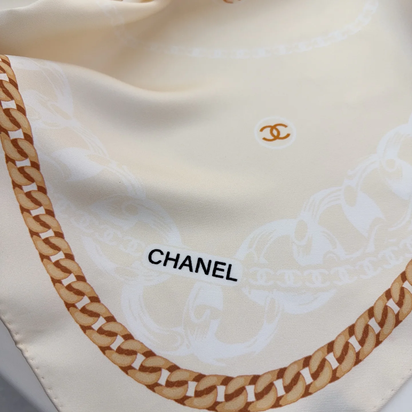 Платки Chanel 14543733
