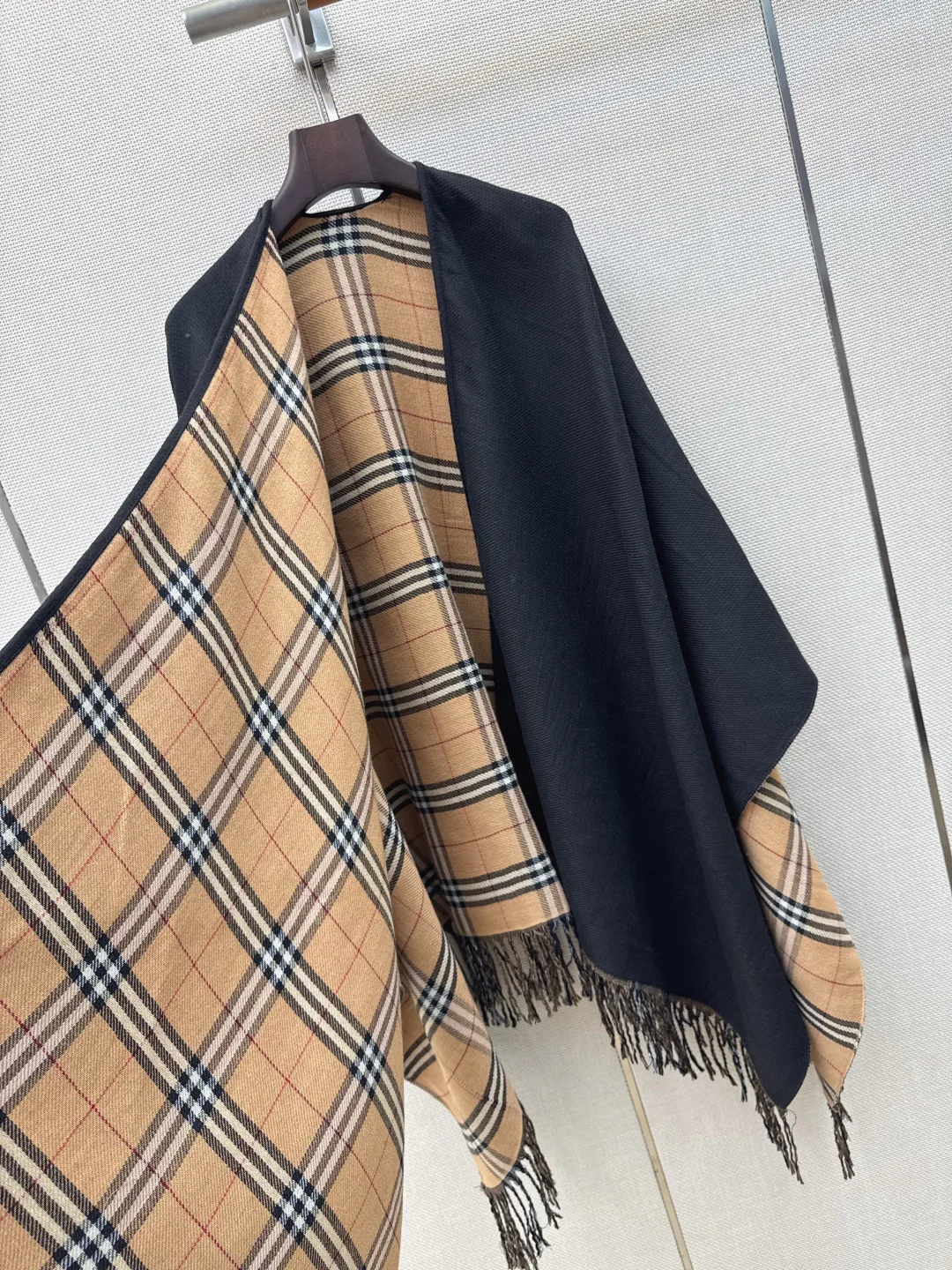 Шарфы Burberry 18031909