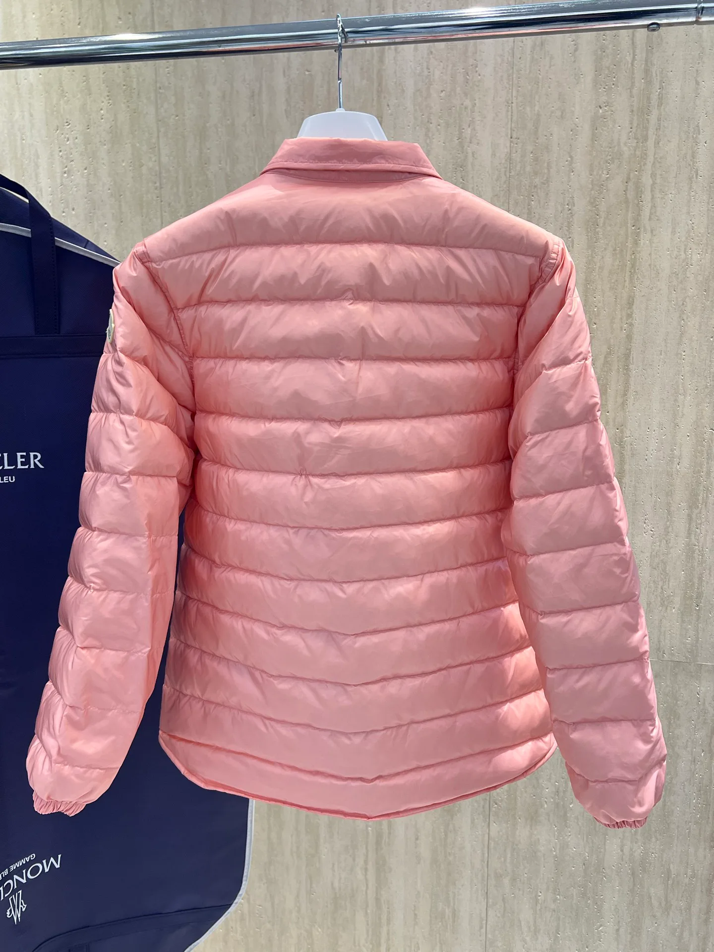 Куртки И Пуховики Мужские Moncler 18231328