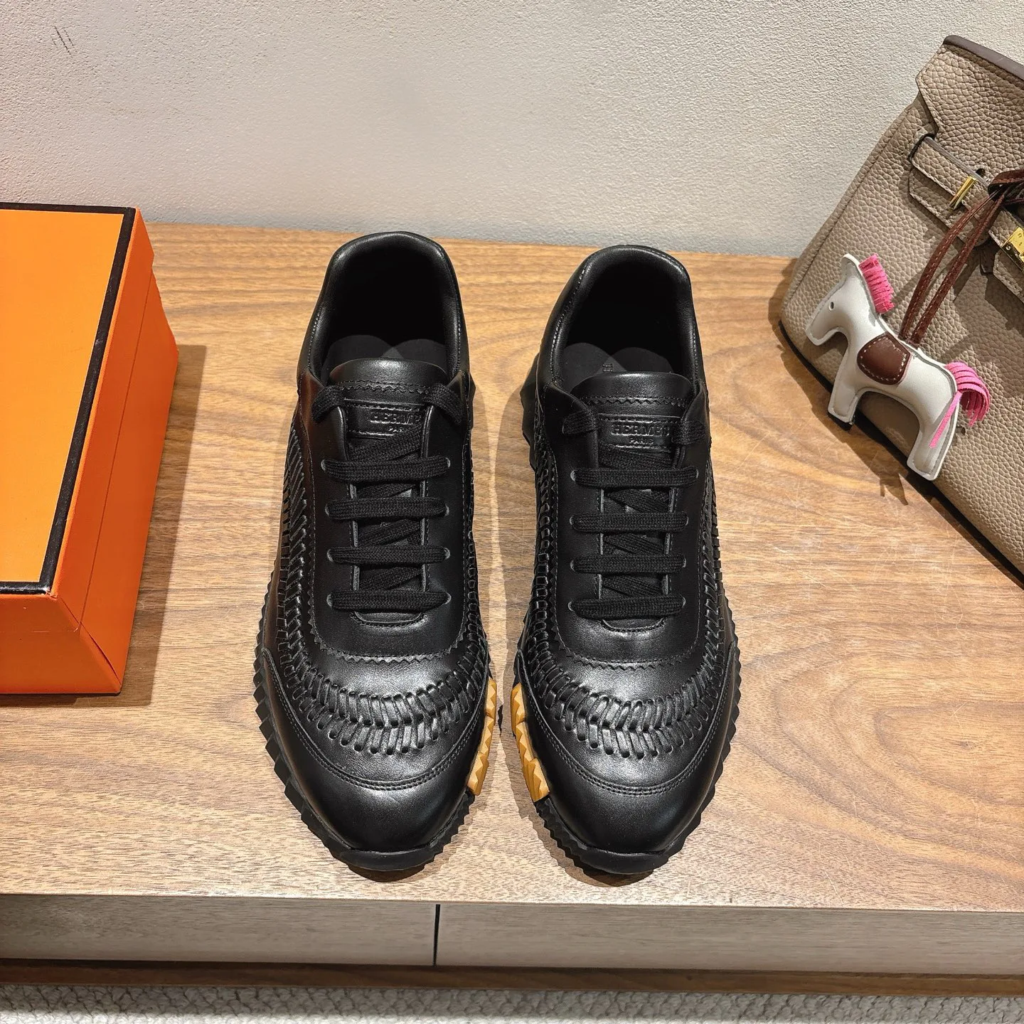 Кроссовки Женские Hermes 10031879
