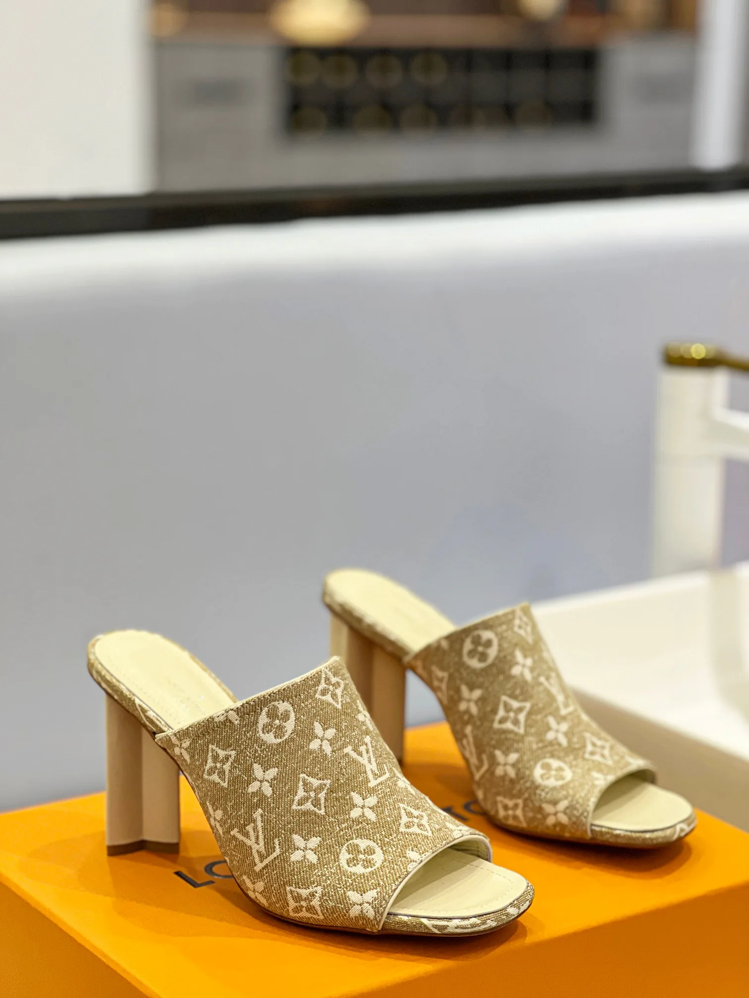 Босоножки Женские Louis Vuitton 9623602