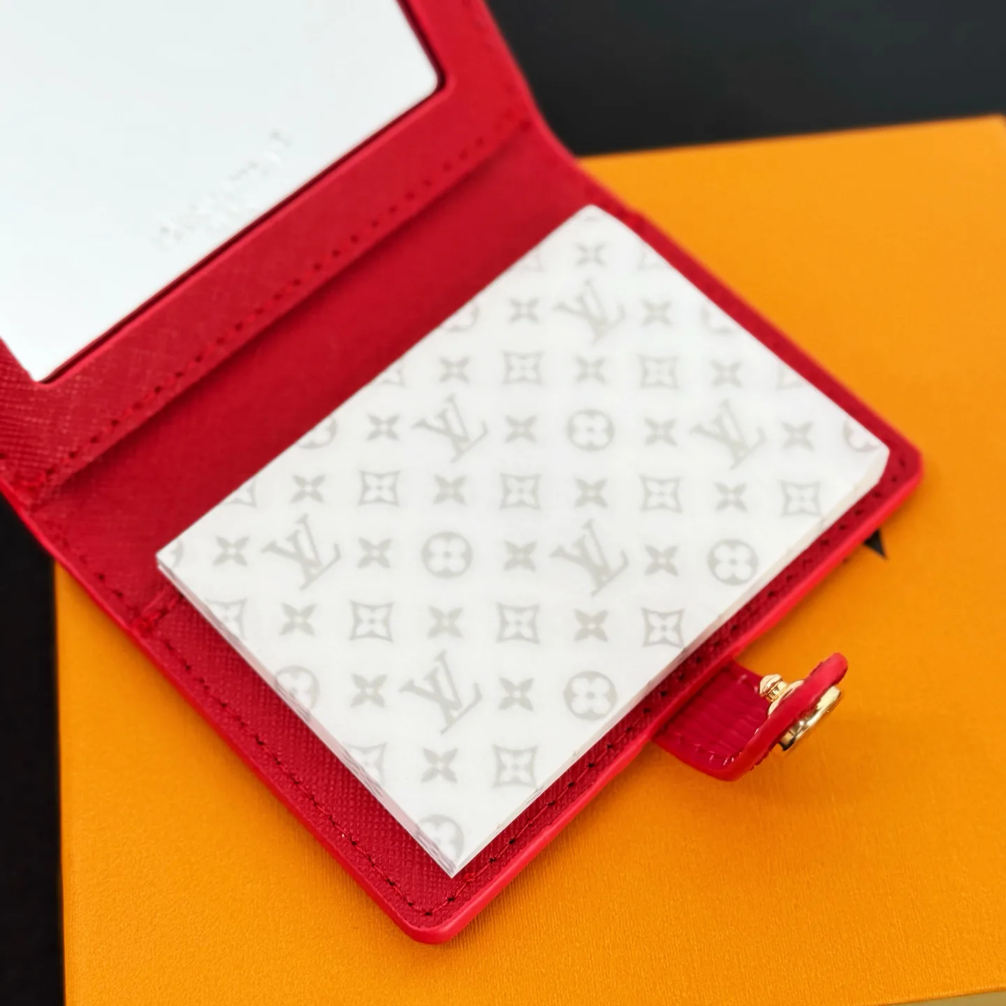 Визитницы Louis Vuitton 553170