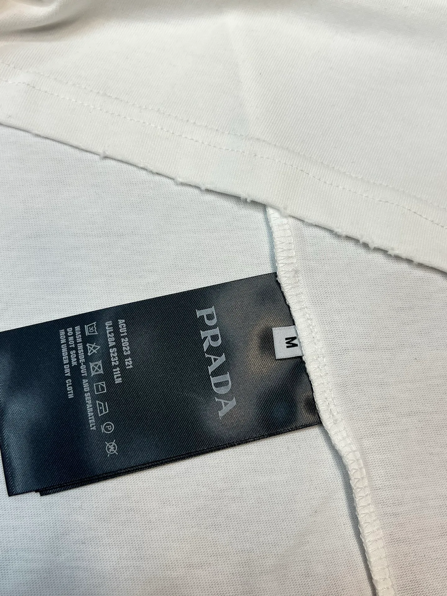 Футболки Женские Prada 10392817