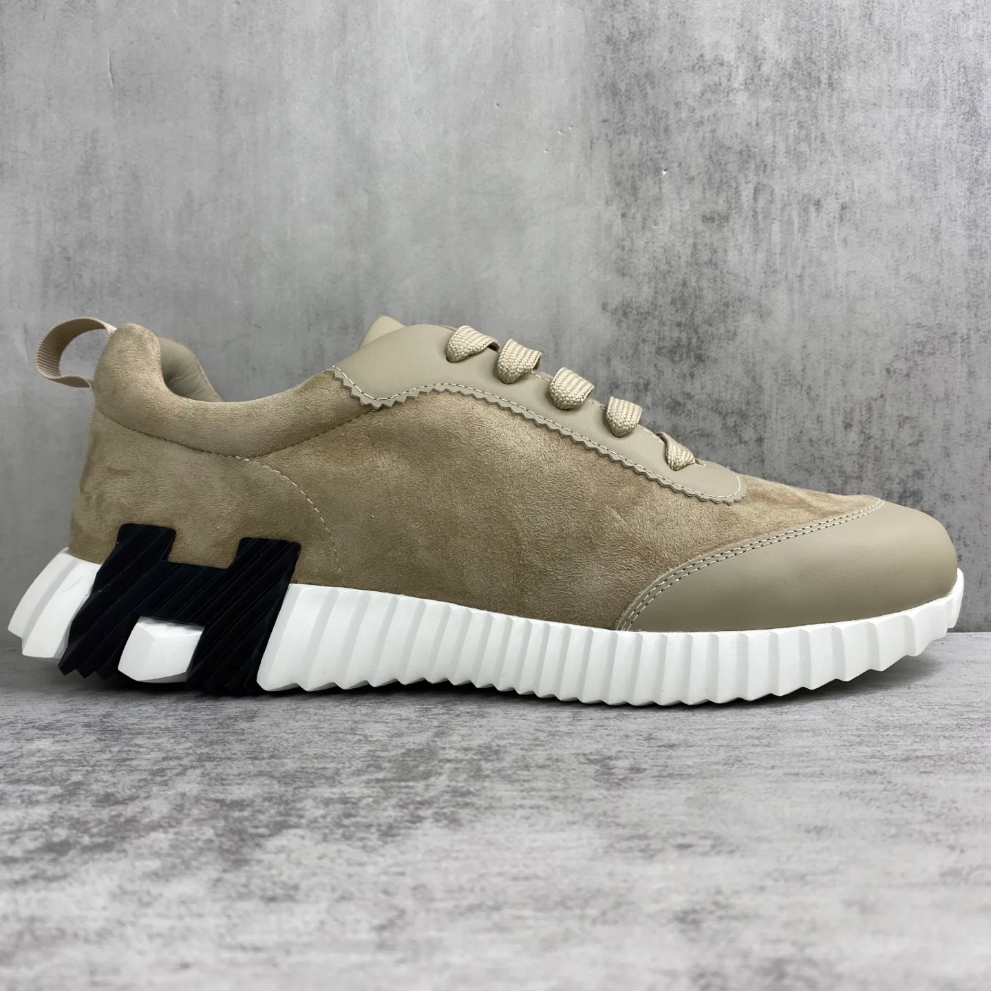 Кроссовки Женские Hermes 110675