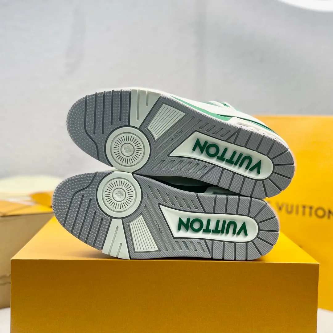 Кроссовки Женские Louis Vuitton 2679347