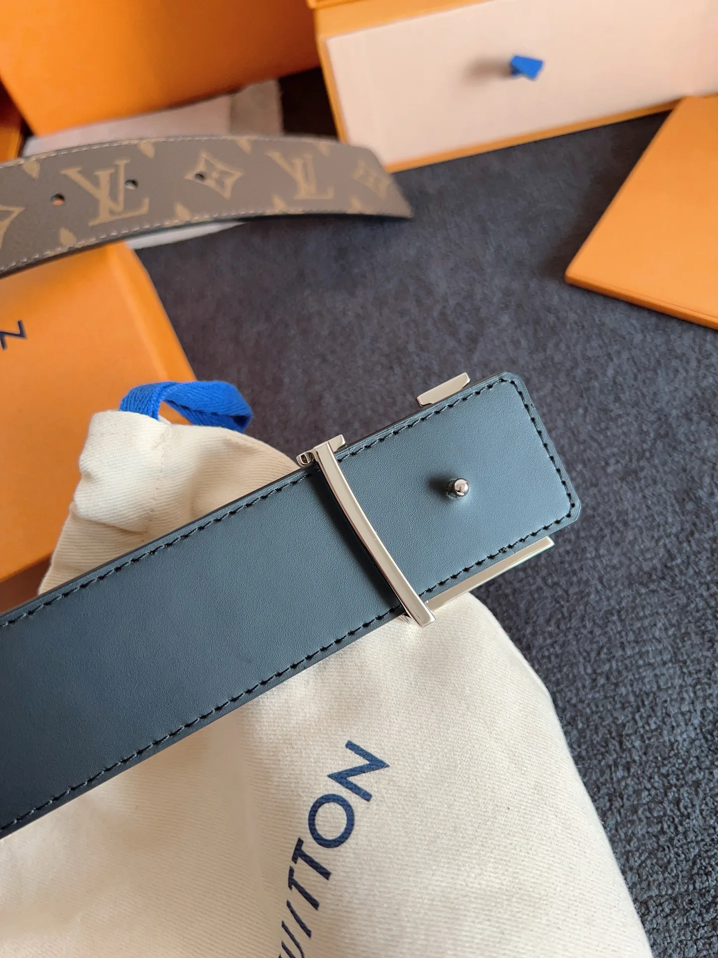 Ремни Louis Vuitton 6547