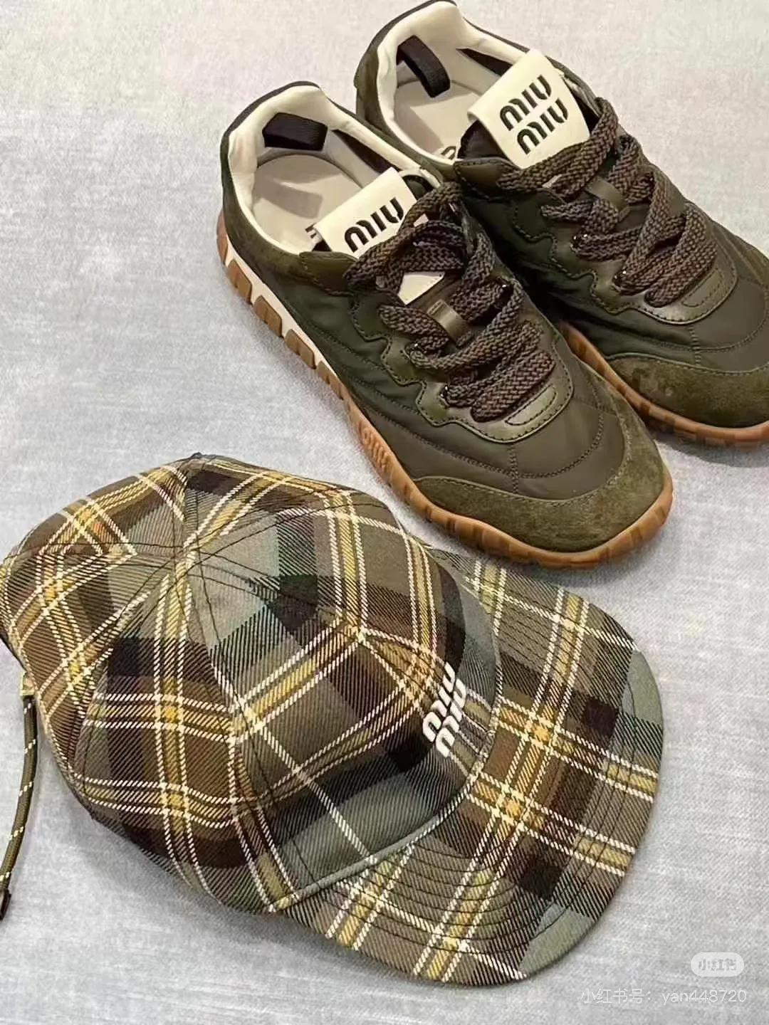 Кроссовки Женские Miu Miu 10954